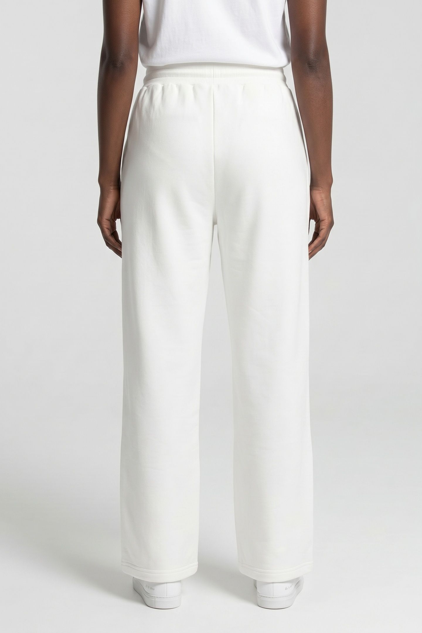 SWEATPANTS WHITE 3