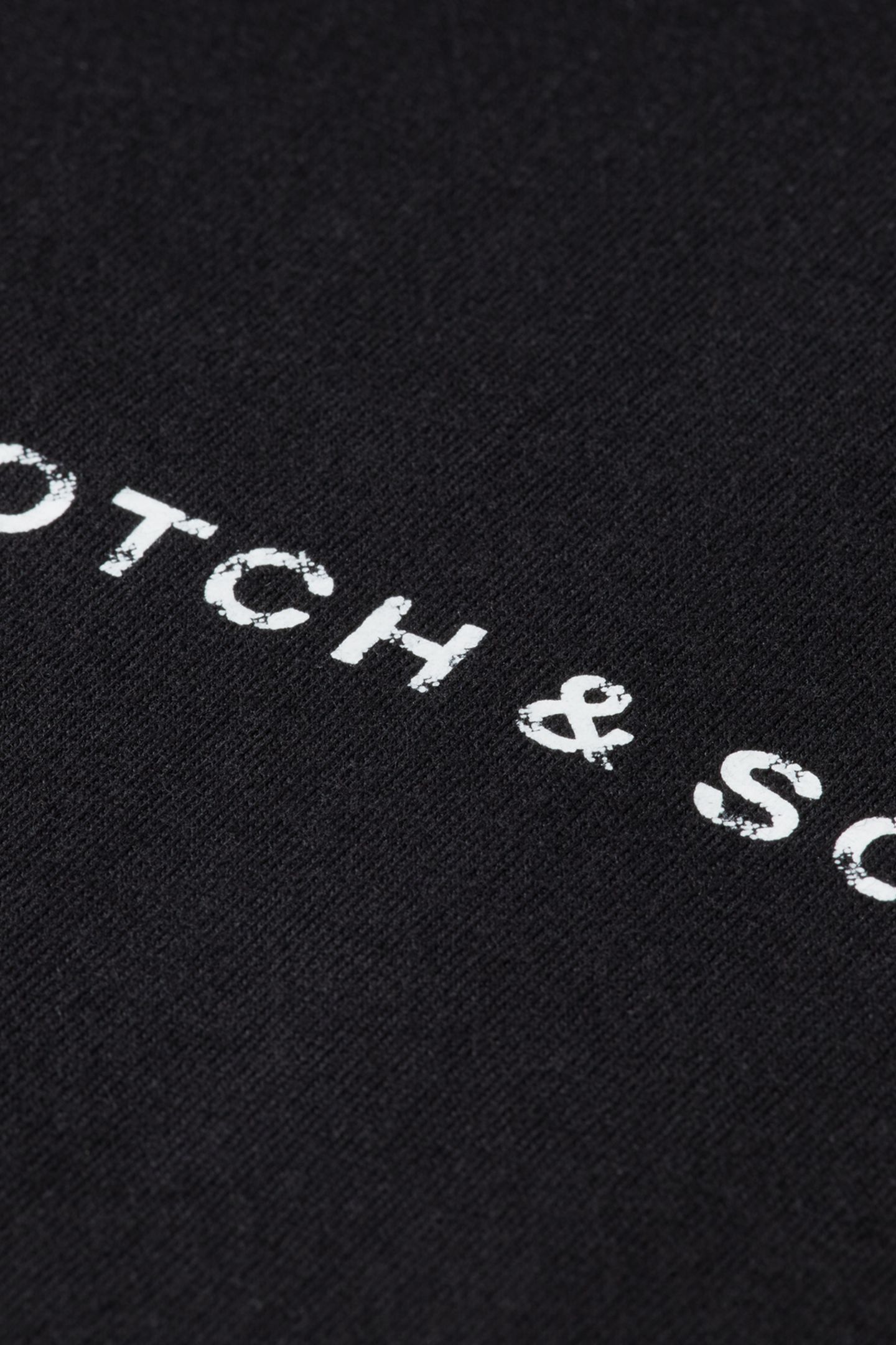 LOGO FRONT CHEST T-SHIRT BLACK 6