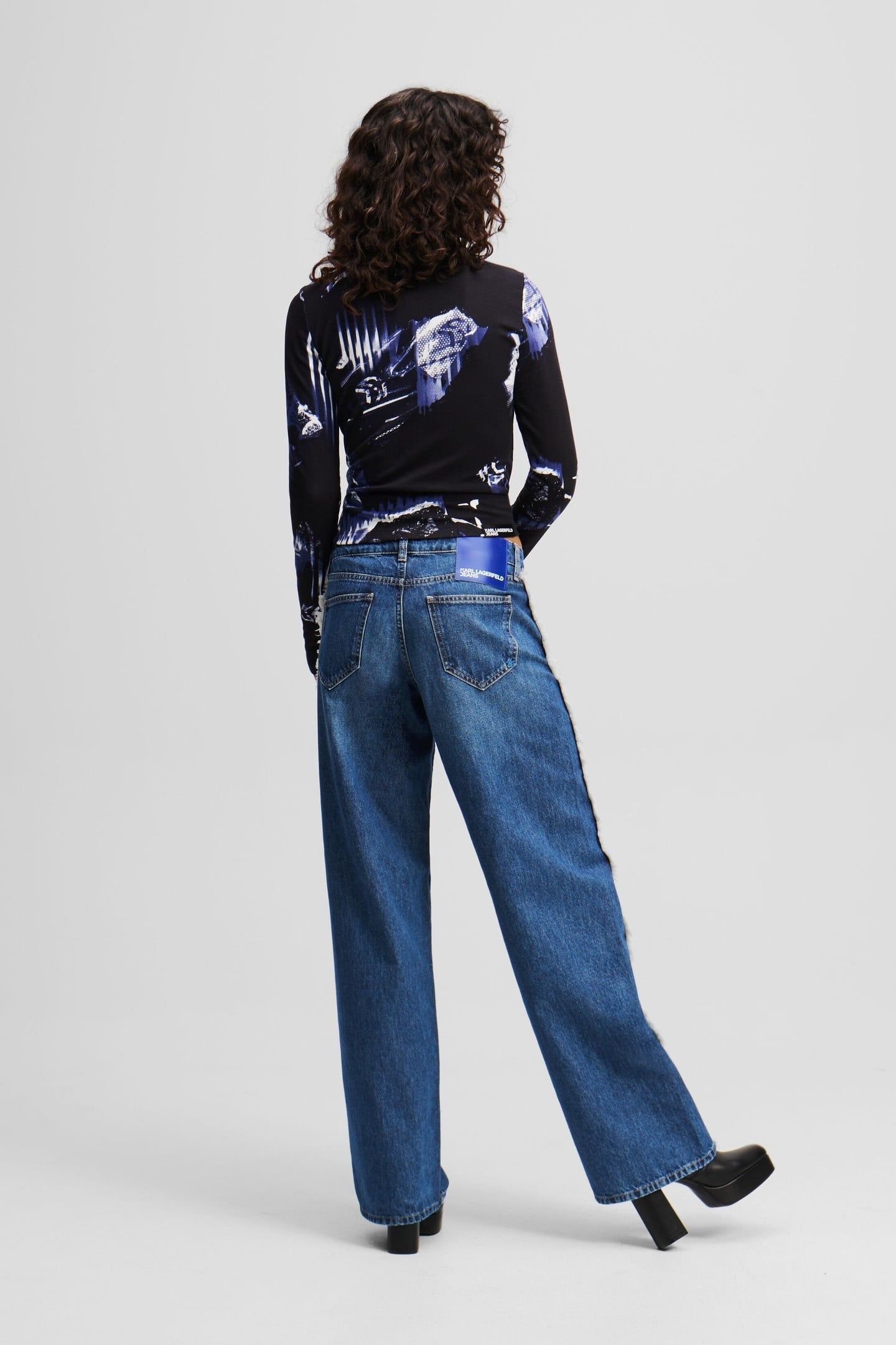 RELAXED SEAMED DENIM WASHED DARK BLUE 2