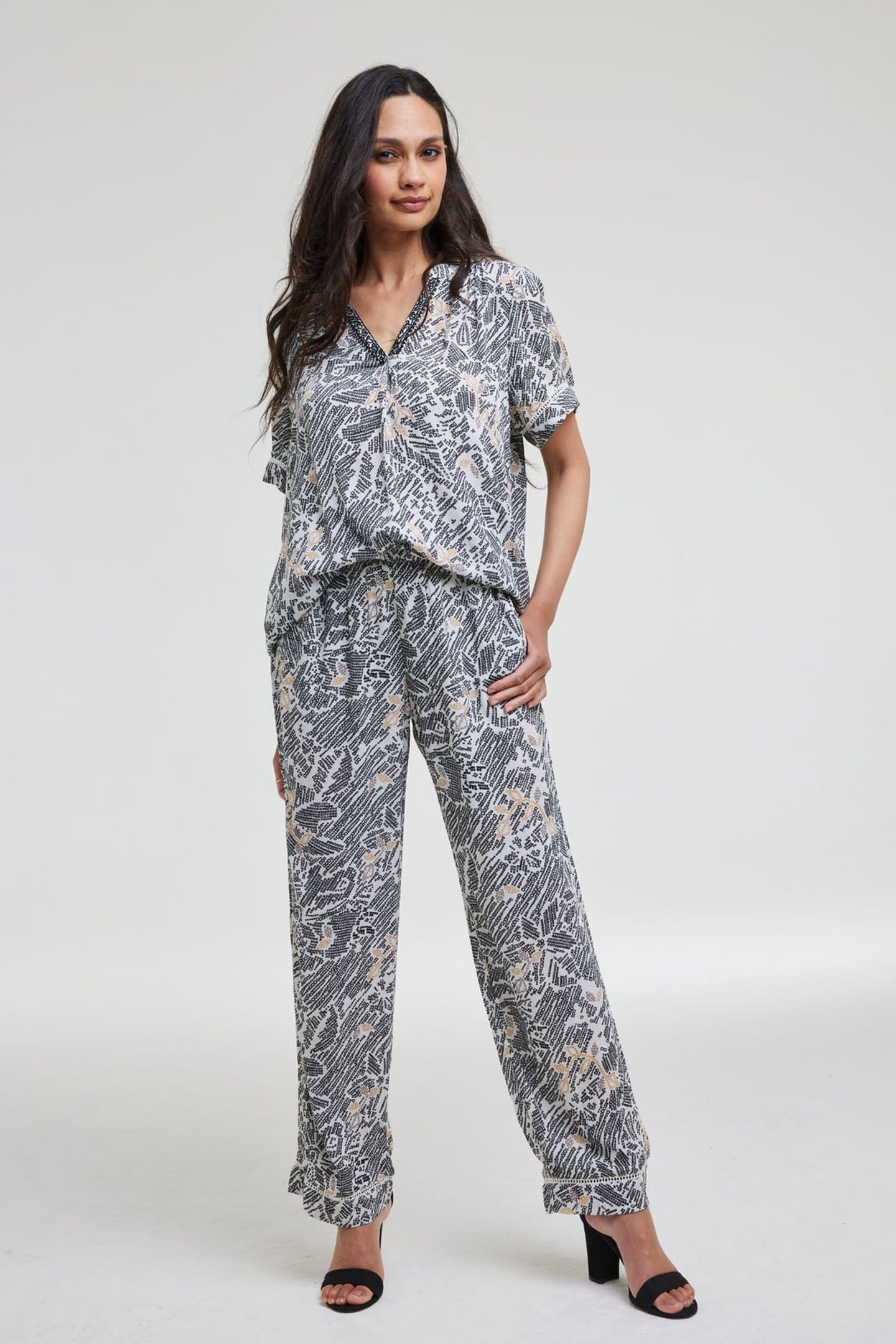 PANTS YARA OFFWHITE PIXEL PRINT 2