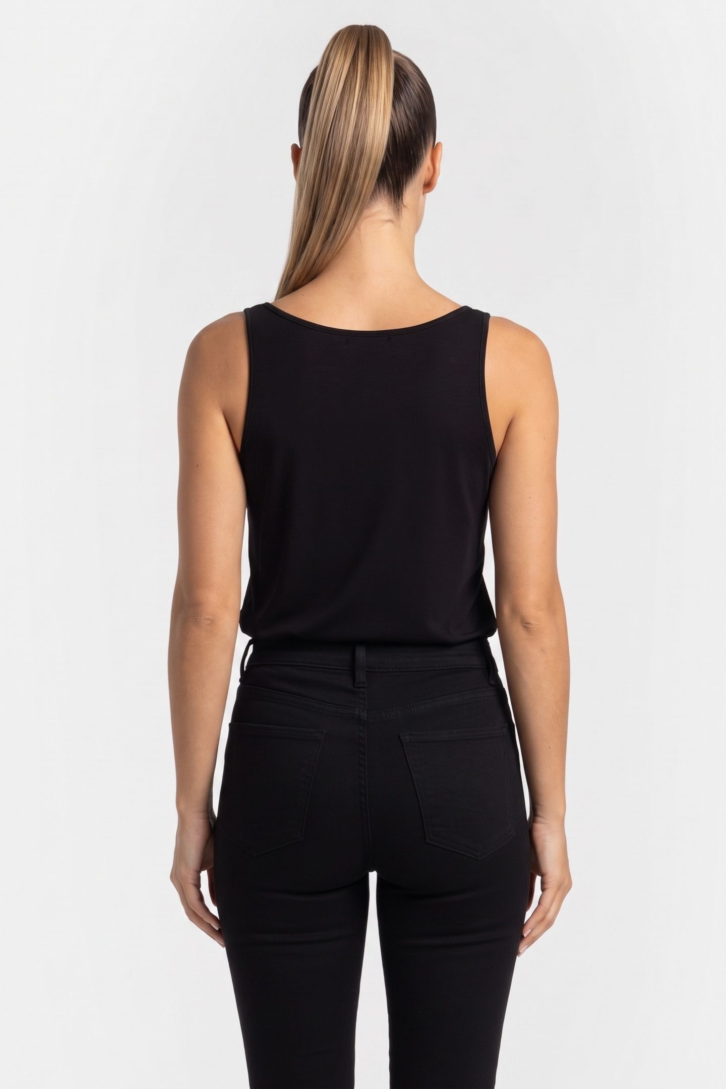 LY PLNS RND NCK S/L VT BLACK 2