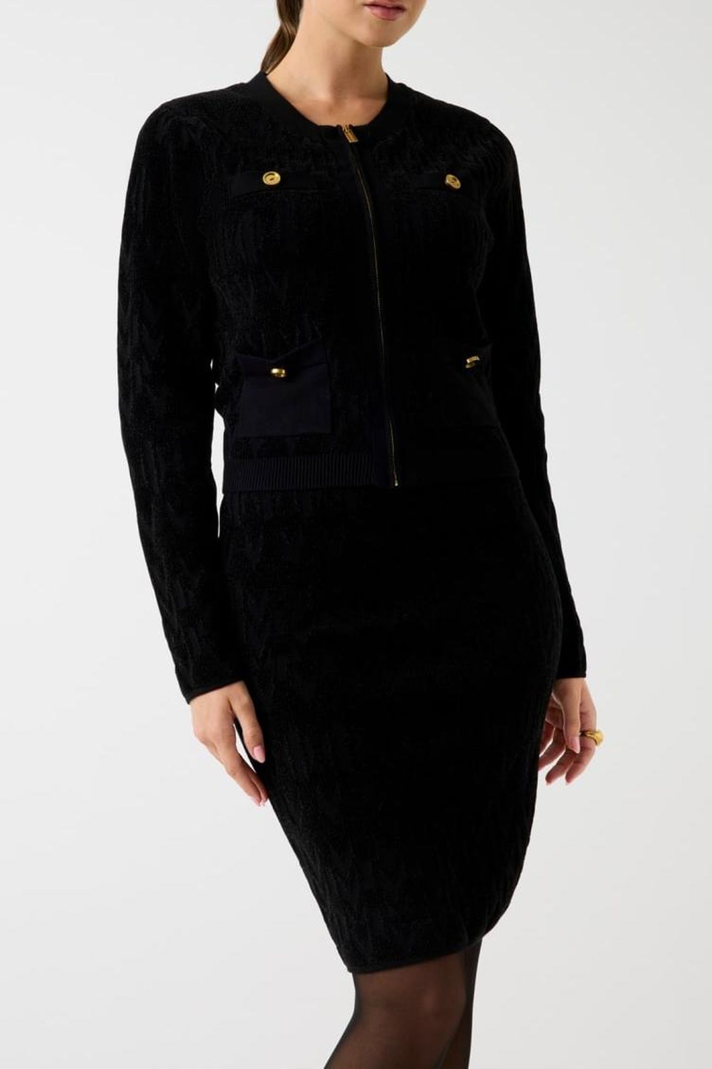 ADELE LOGO CHENILLE JET BLACK A996 3