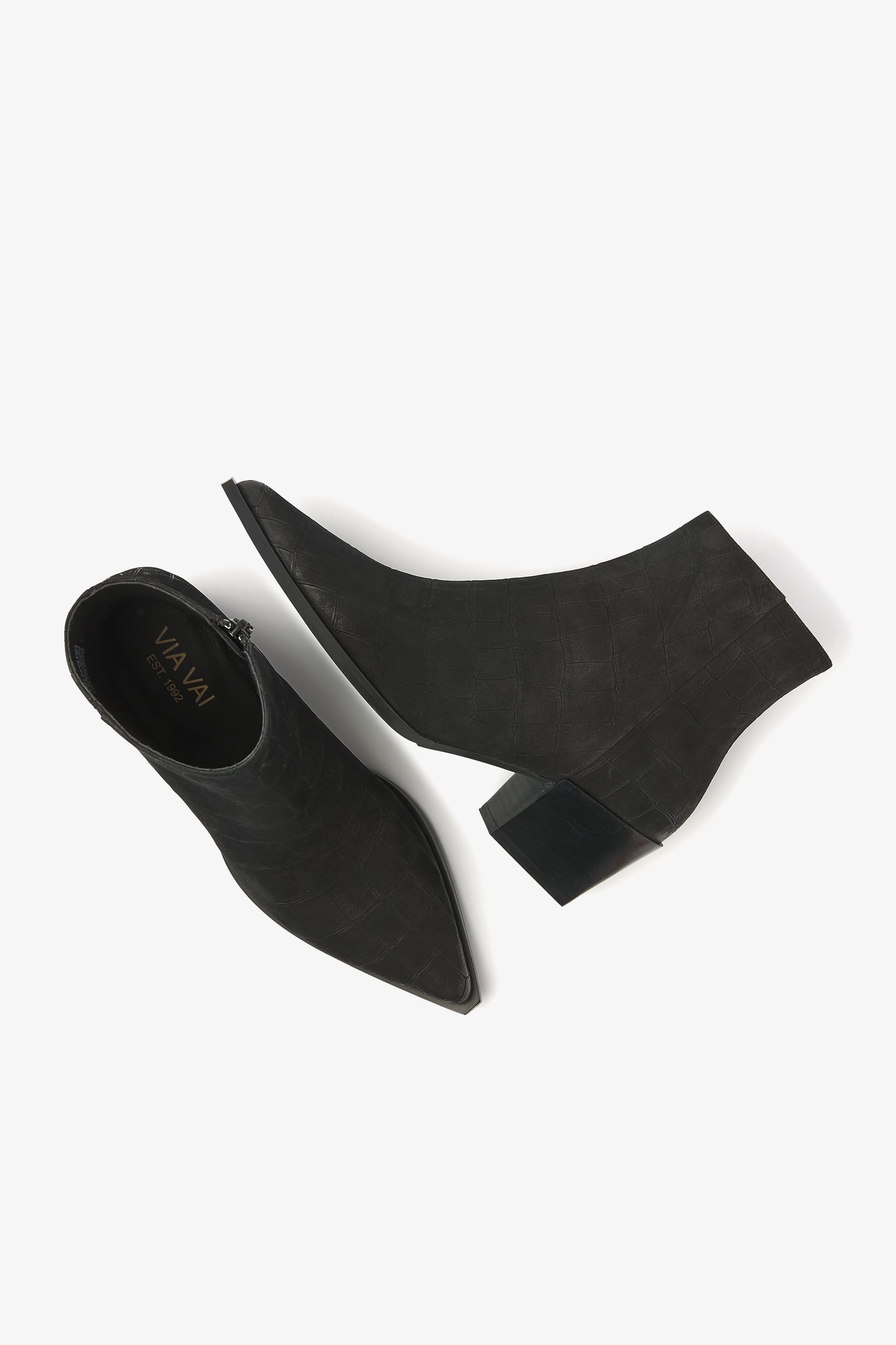 KATE MALINA BLACK 4