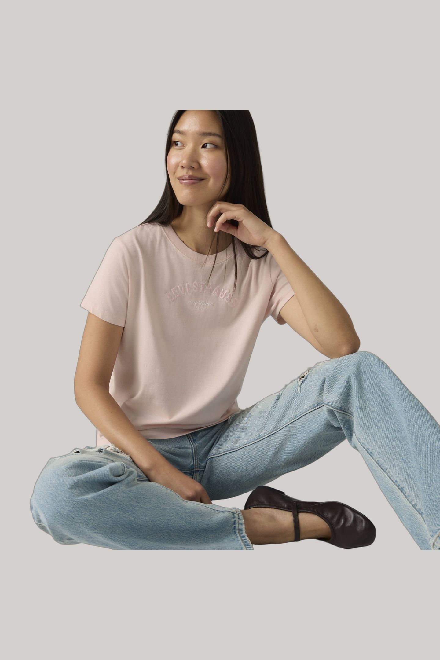 GRAPHIC FAVORITE TEE 6