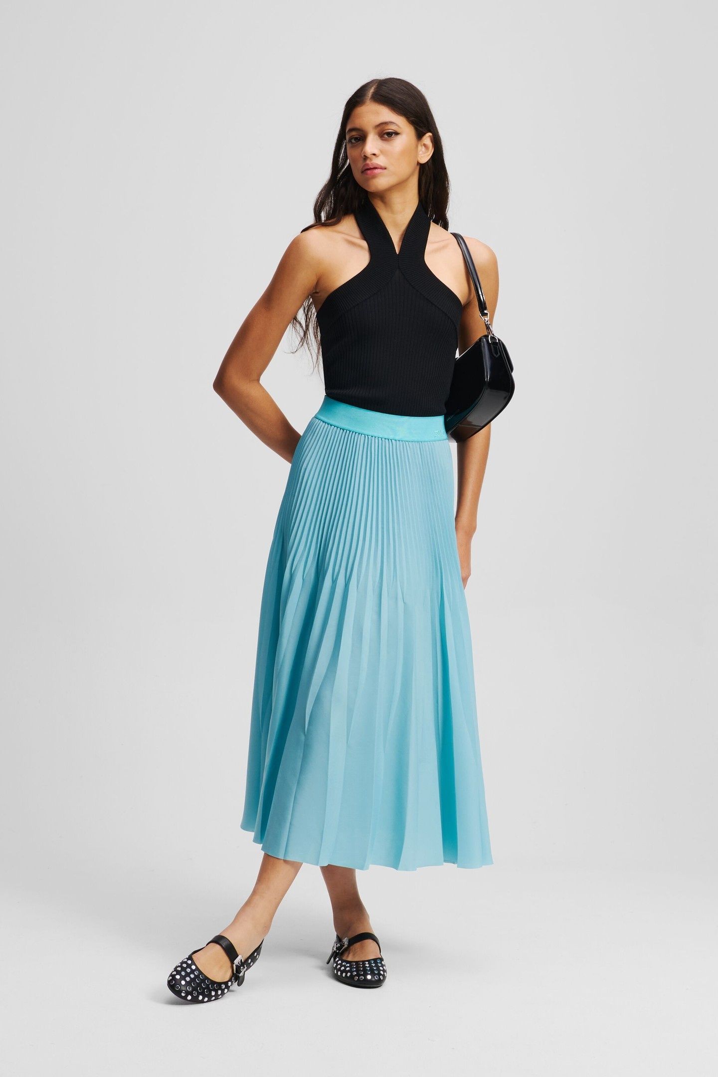 COMMERCIAL PLEATED SKIRT STILL WATER 4
