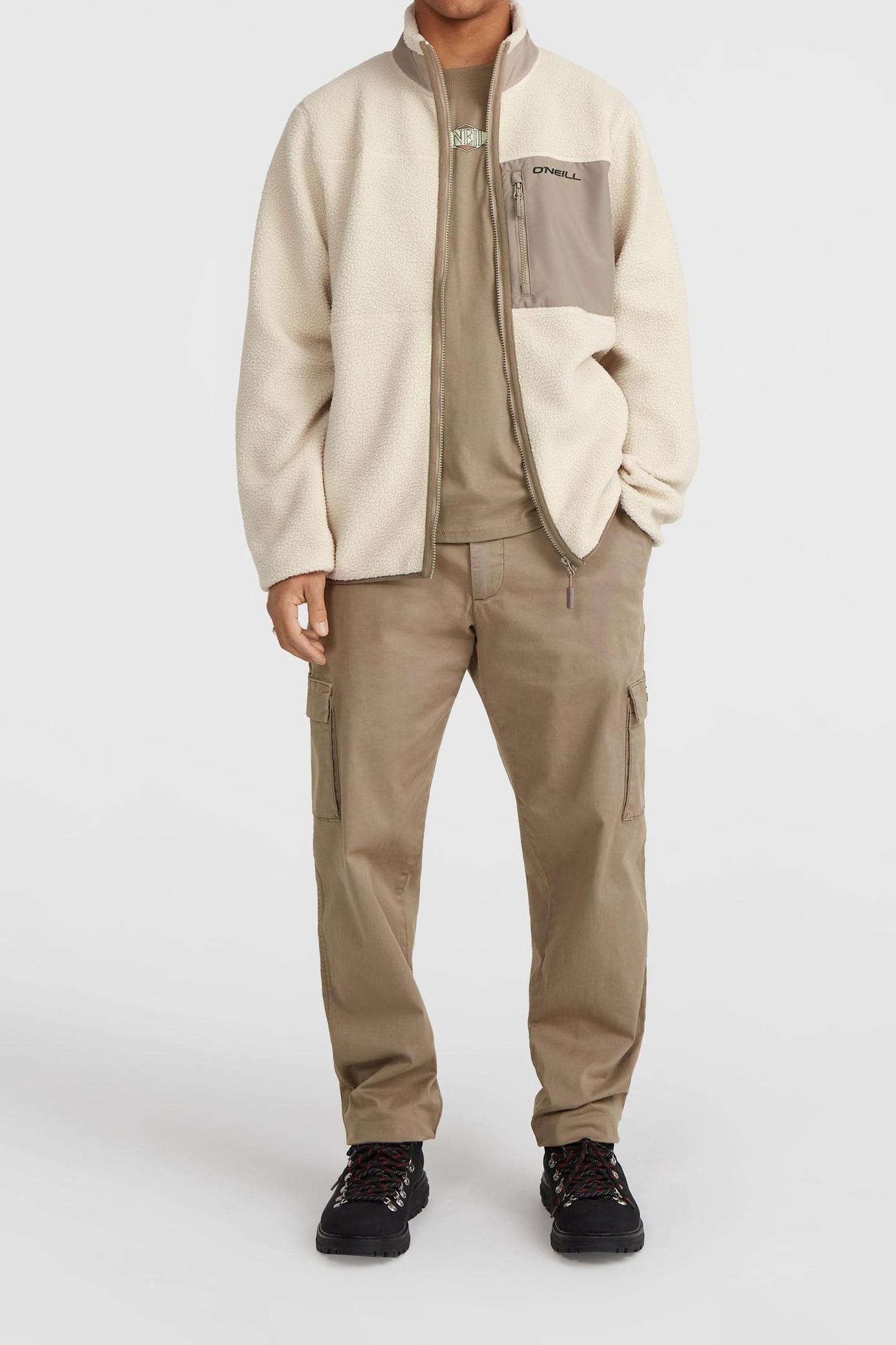 ESSENTIALS CARGO PANTS CONCRETE 1