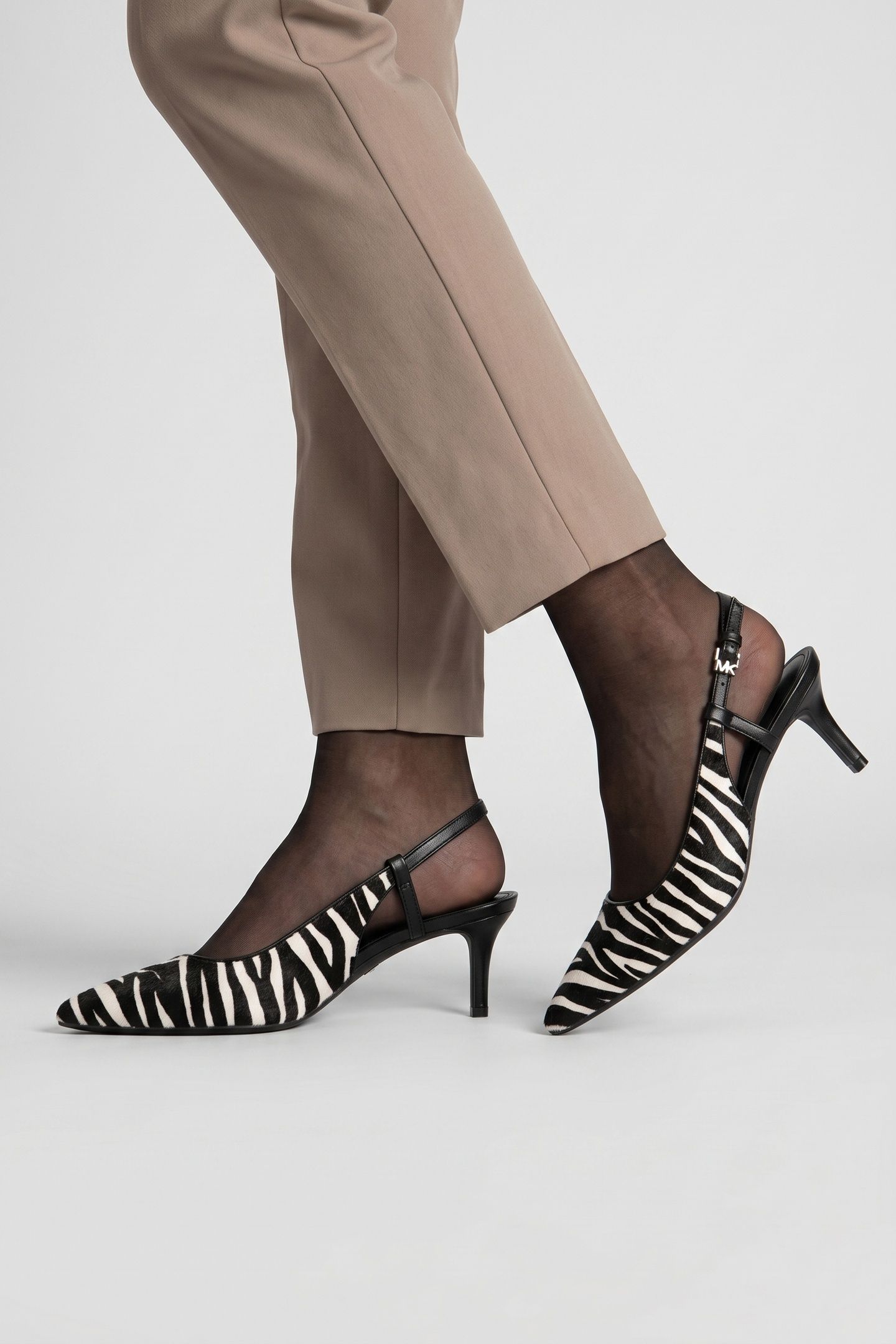 DOREEN FLEX KITTEN SLING BLACK/WHITE 2