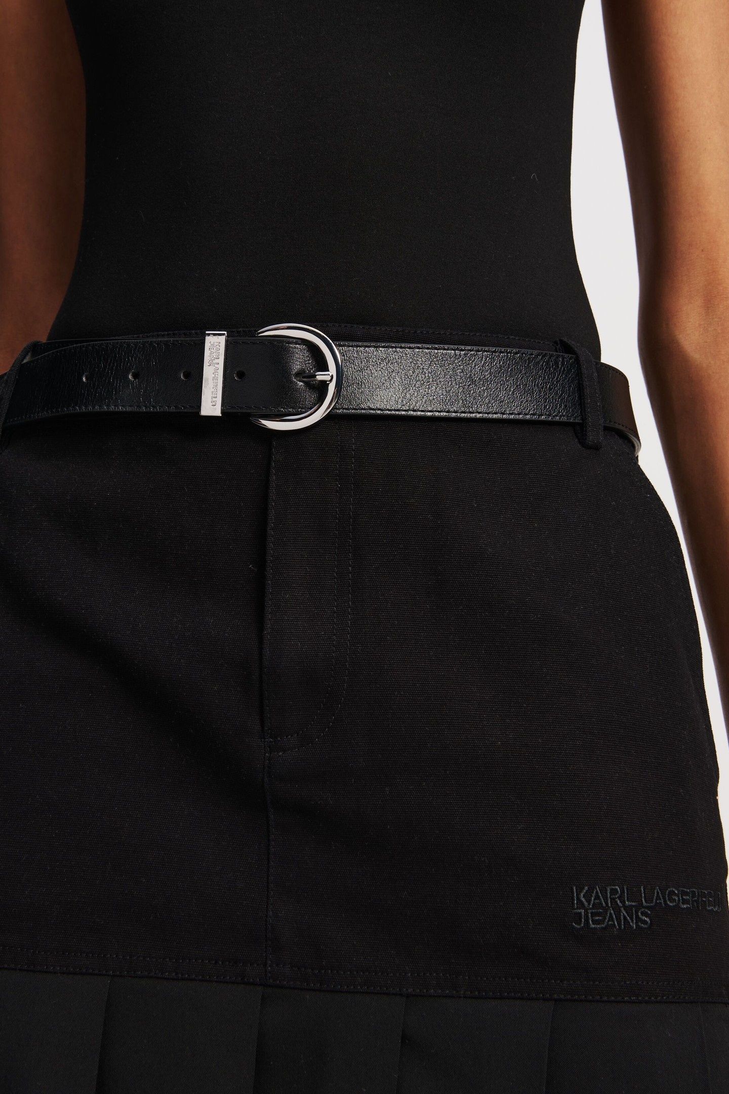 ROUND BUCKLE BELT BLACK 2