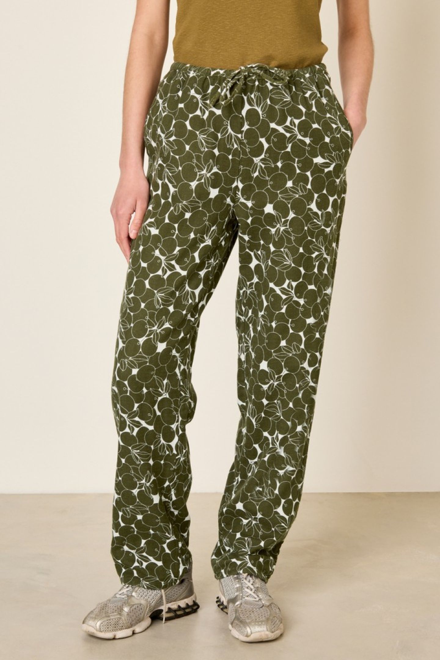 YUZY PANT GABY KAKI 10