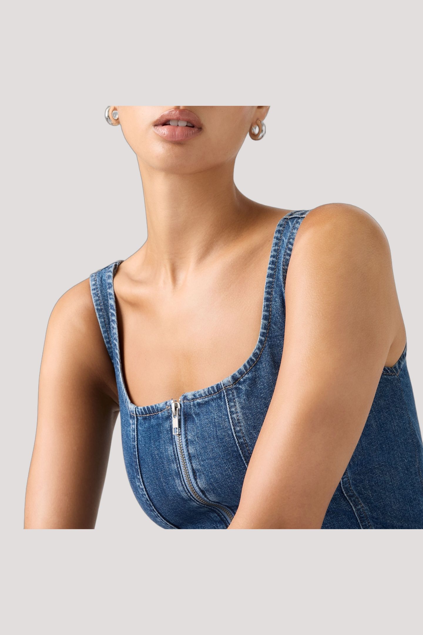 SEAMED ZIP DRESS 4