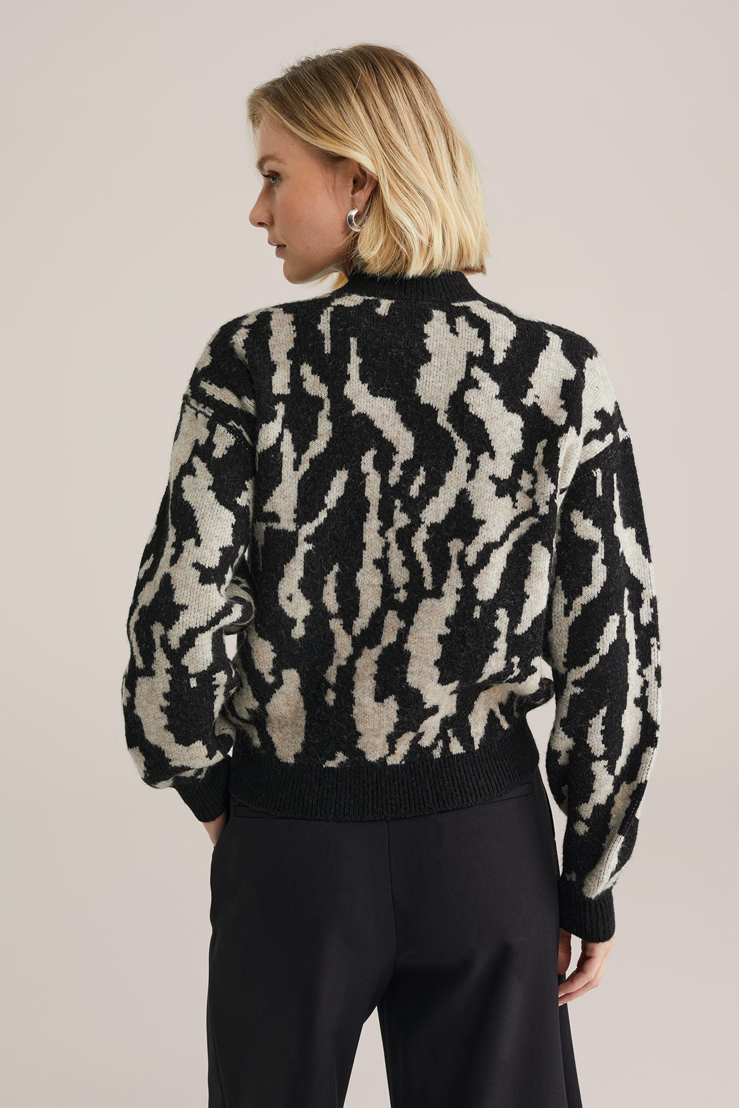 KNITTED PULLOVER BLACK 3