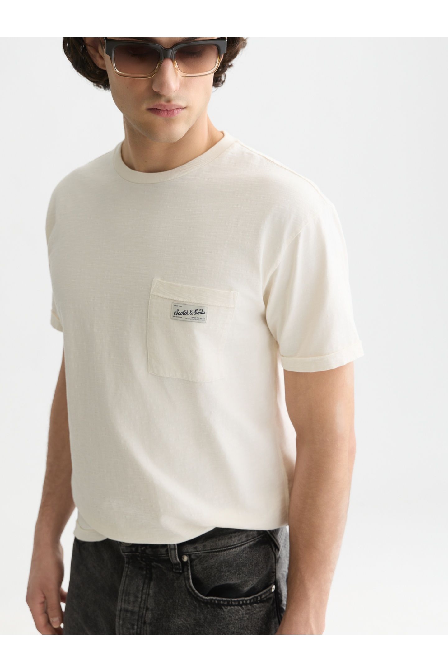 GARMENT-DYE RELAXED-FIT T-SHIRT EGGNOG 6