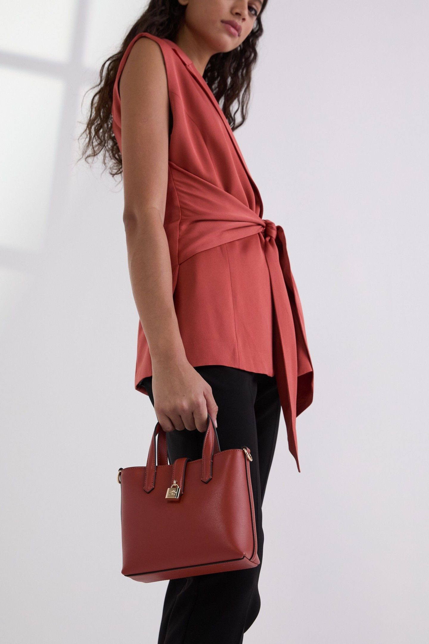 K/AUTOGRAPH PADLOCK MINI TOTE RED BRICK 2