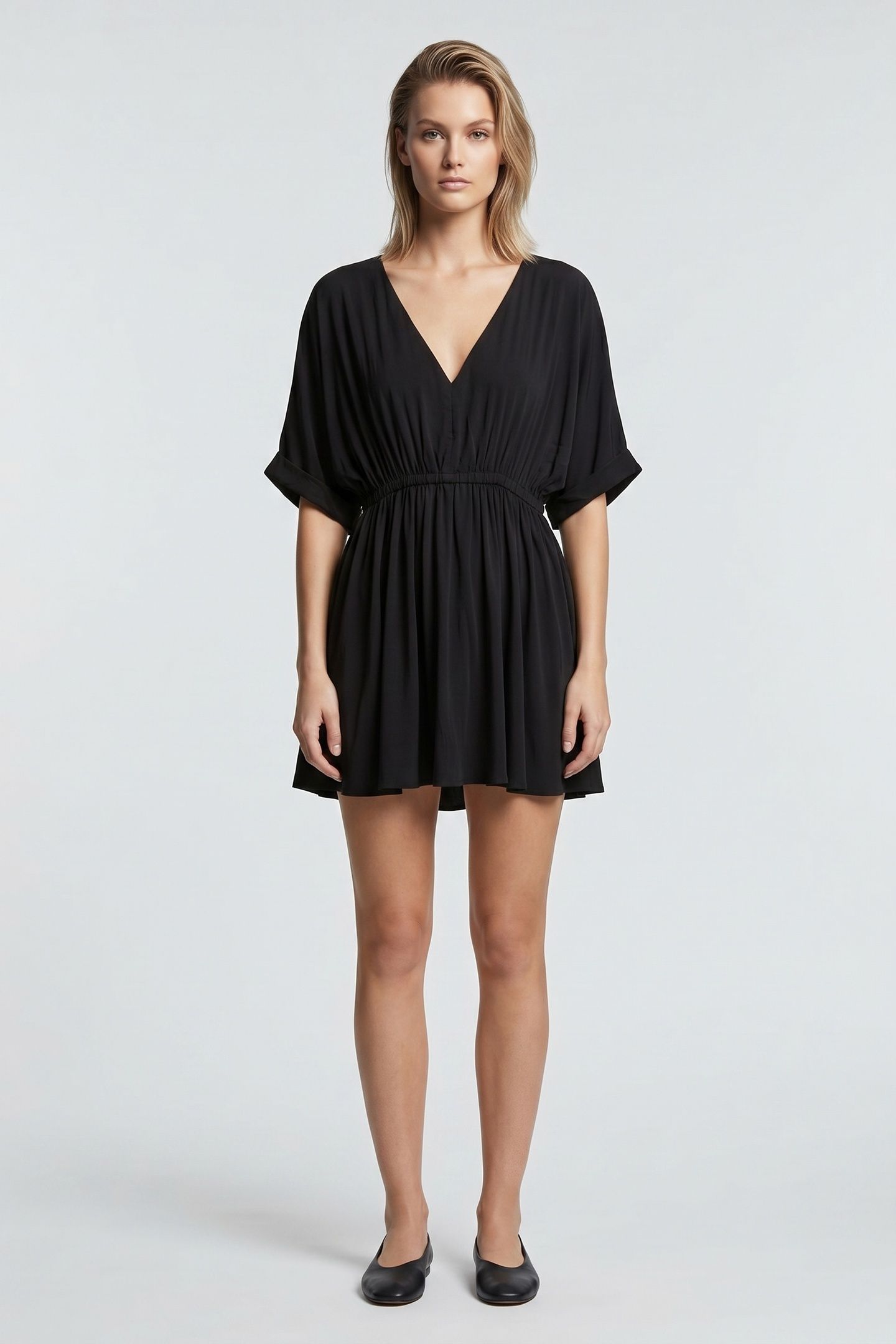 THE BLACK SHORT CHILL DRESS 1