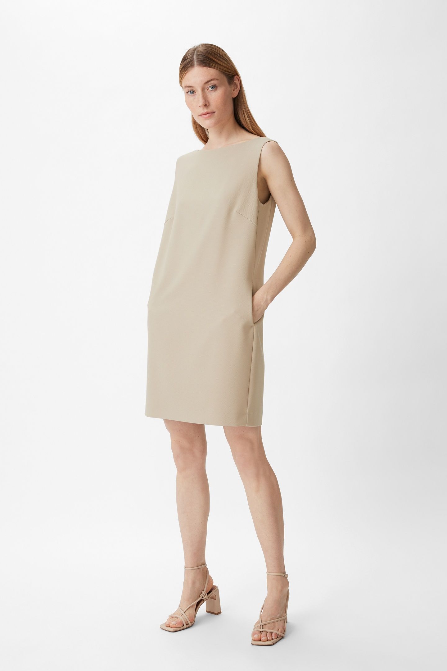 COMMA DRESSES BEIGE 3