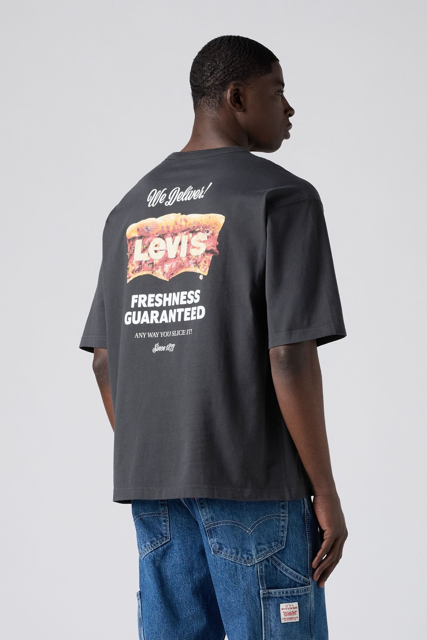 LSE LOOSE TEE LEVIS PIZZA 1 DARK PHANTOM 4