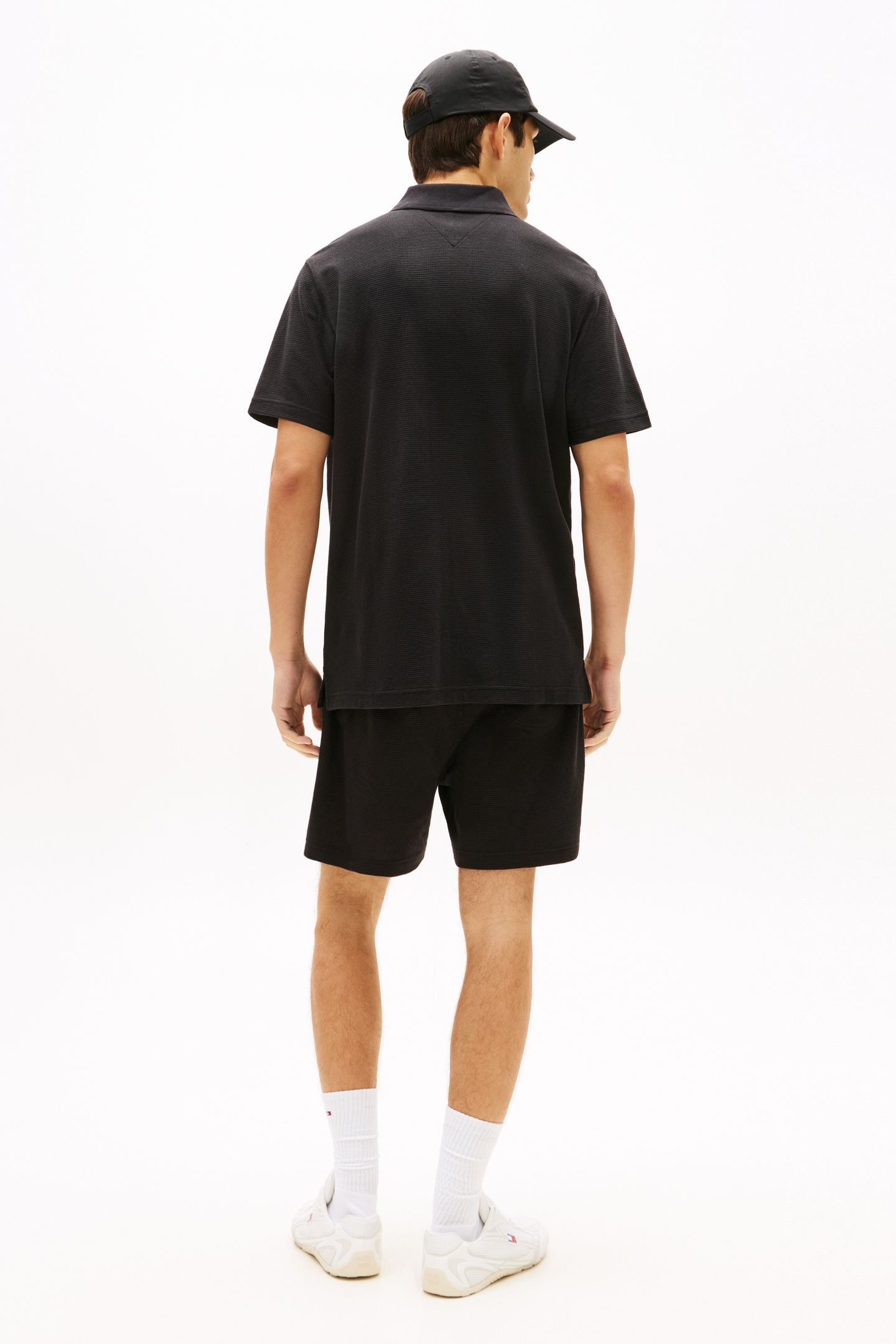 TJM REGULAR WAFFLE POLO BLACK 2