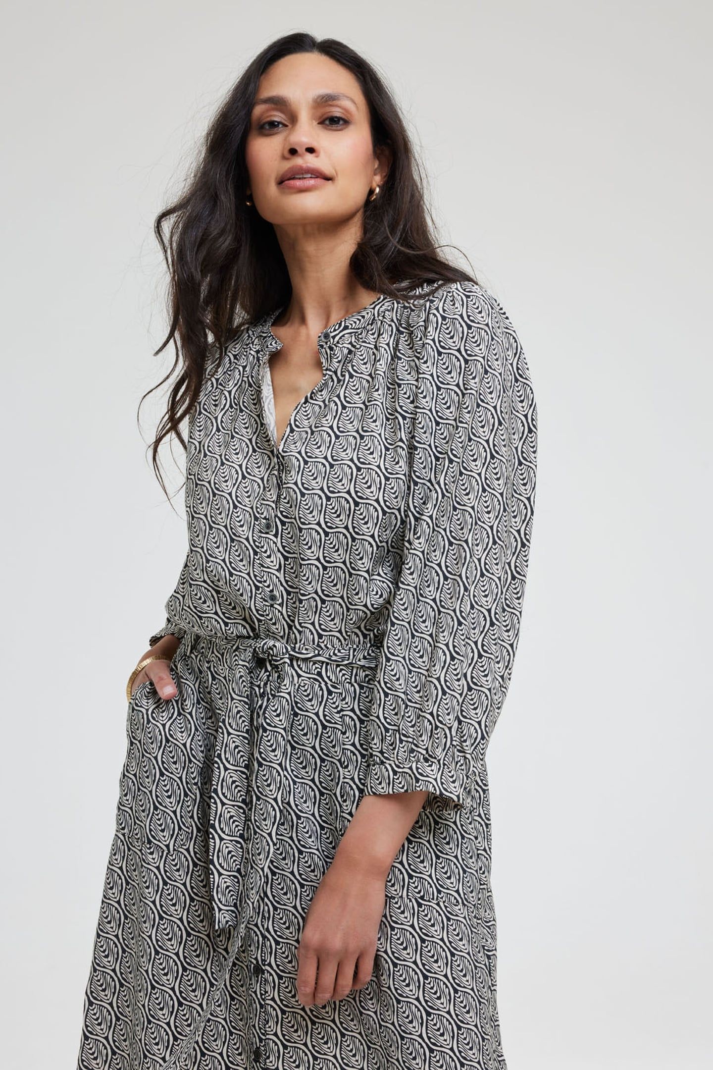 BLOUSE TALE FEATHER GREY WITH PALETTE PRINT 4
