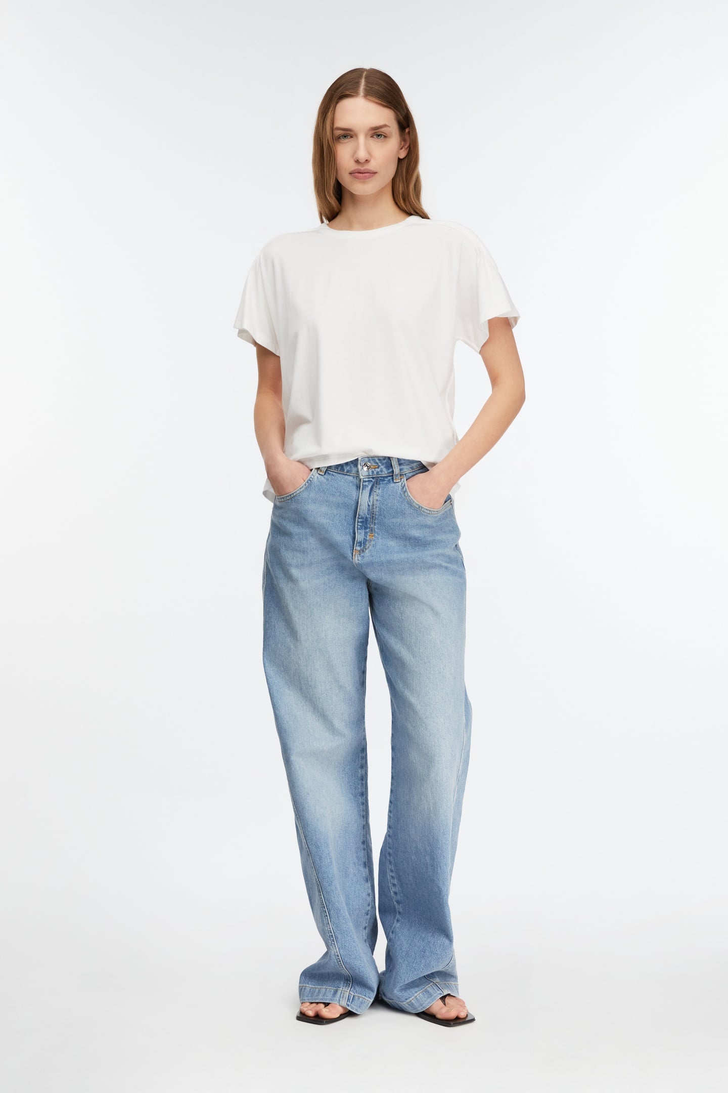 COMMA T-SHIRTS WHITE 3