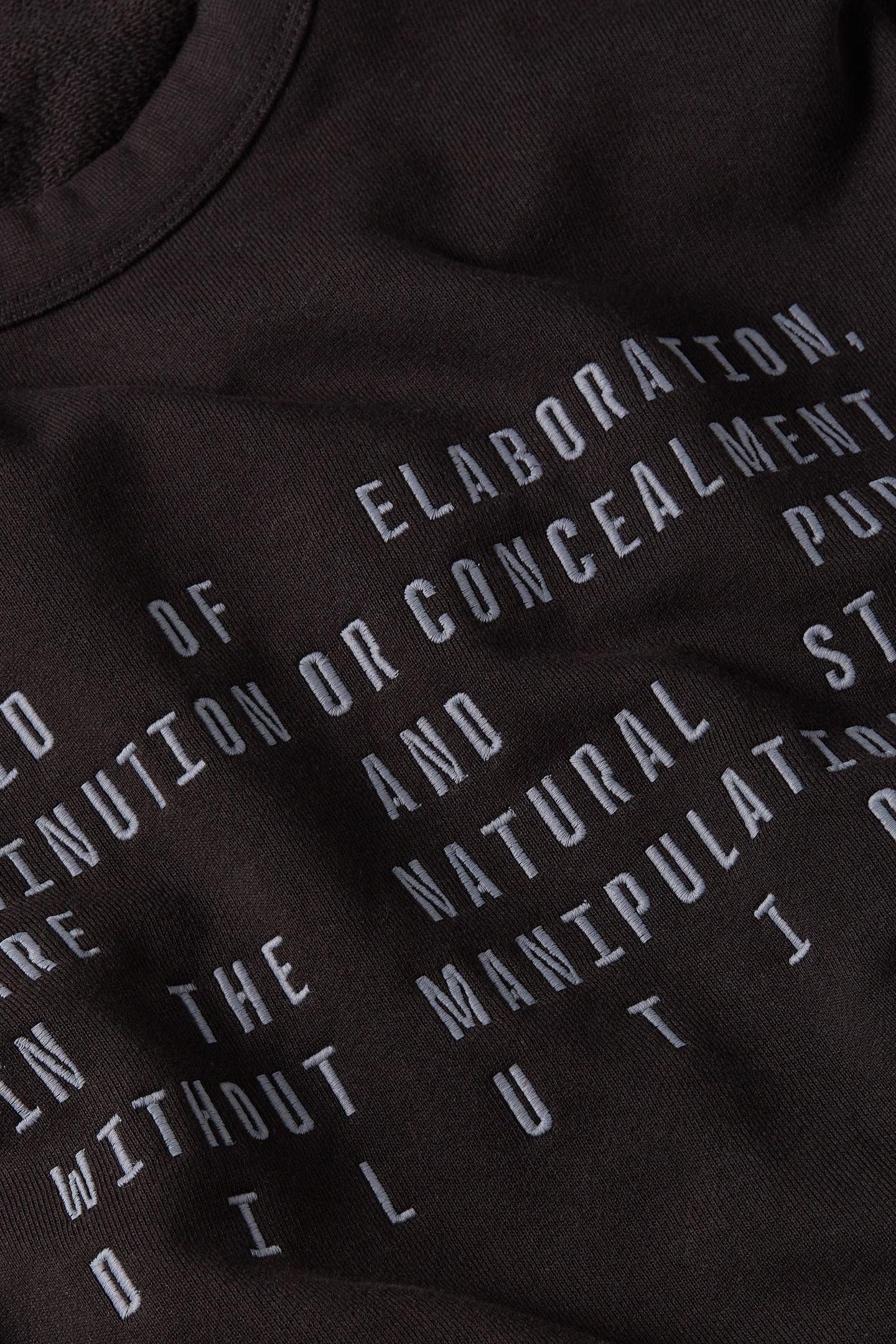 TEXT GRAPHIC SWEATER BLACK 6