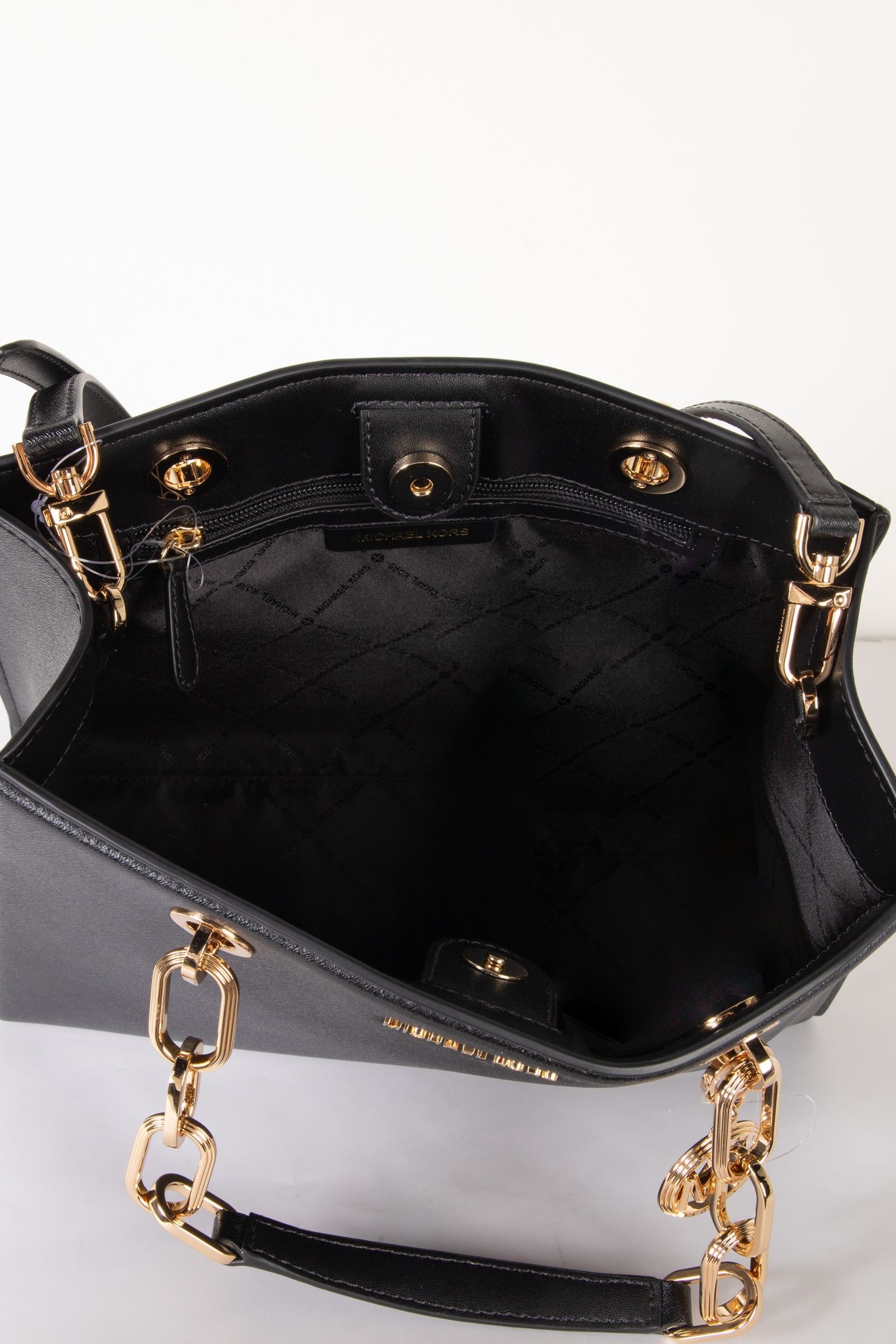 MEDIUM SATCHEL BLACK 4