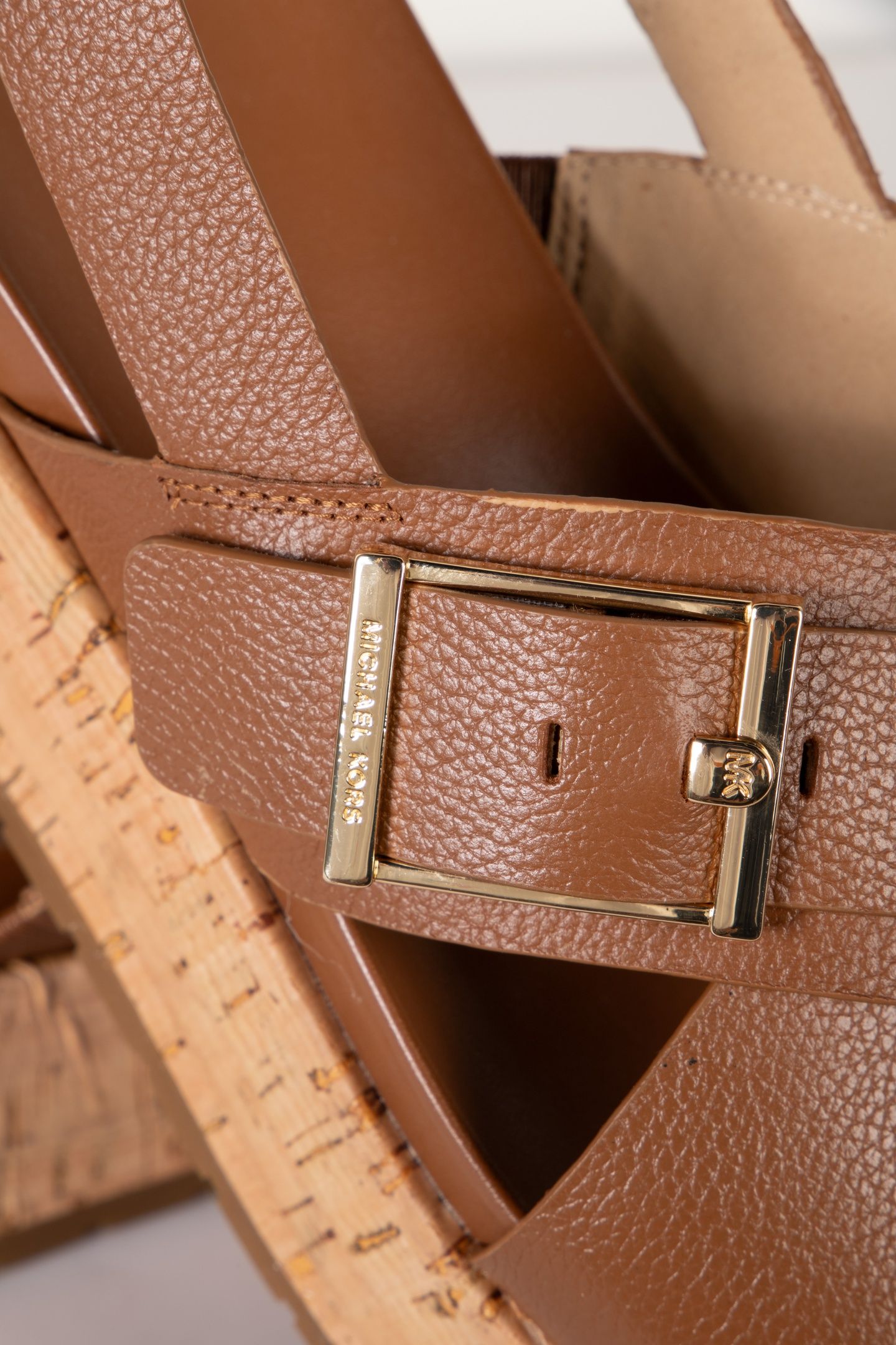 EASTON SANDAL LUGGAGE 4
