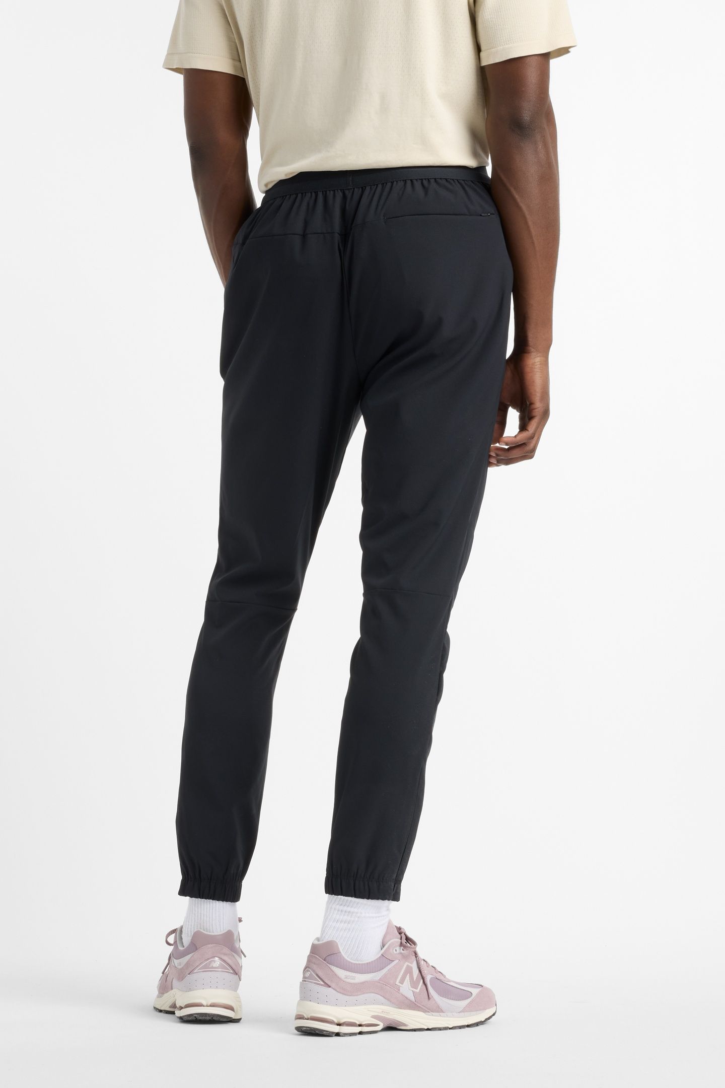 AC JOGGER BLACK 5