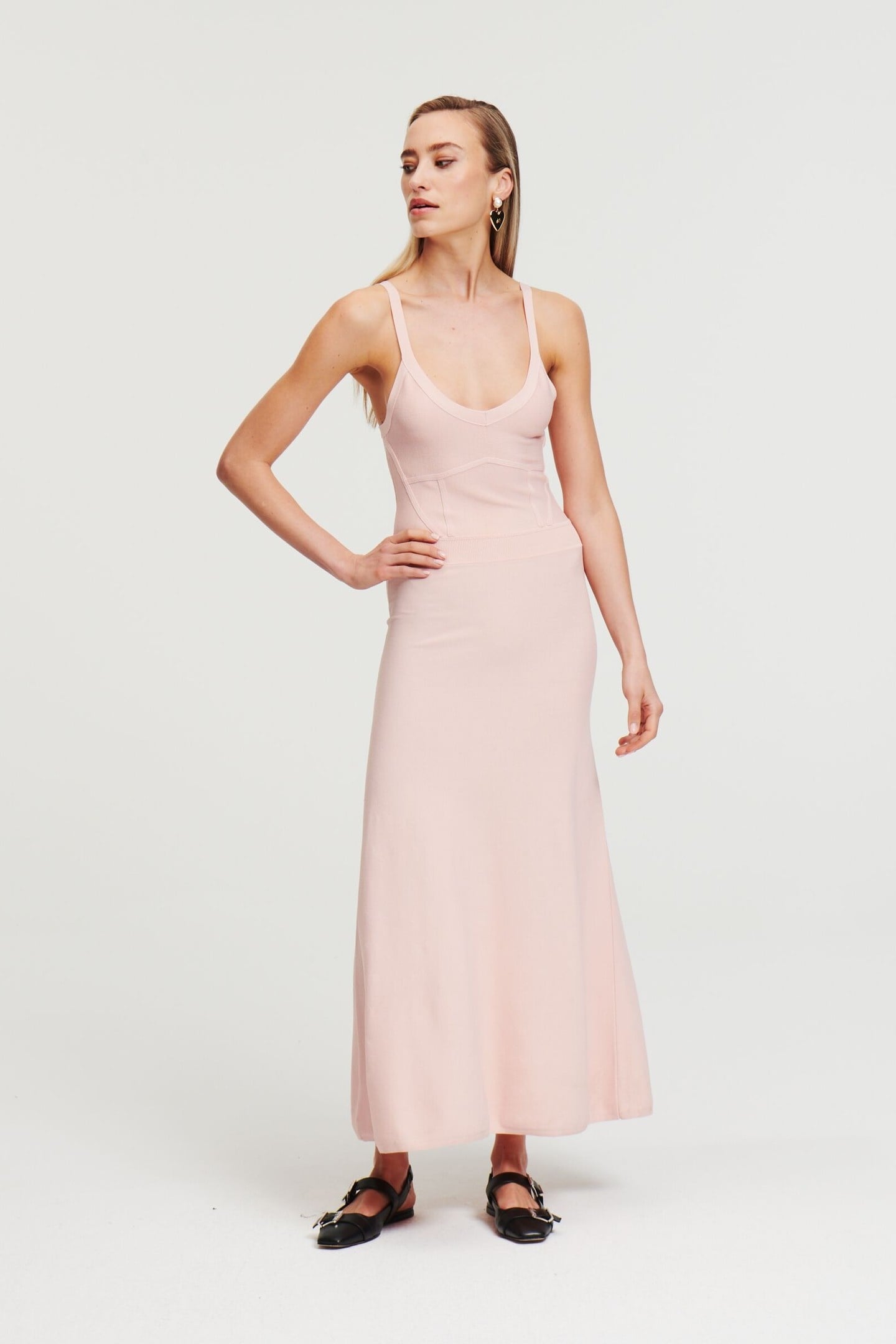 SLEEVELESS KNIT DRESS ROSE SMOKE 1