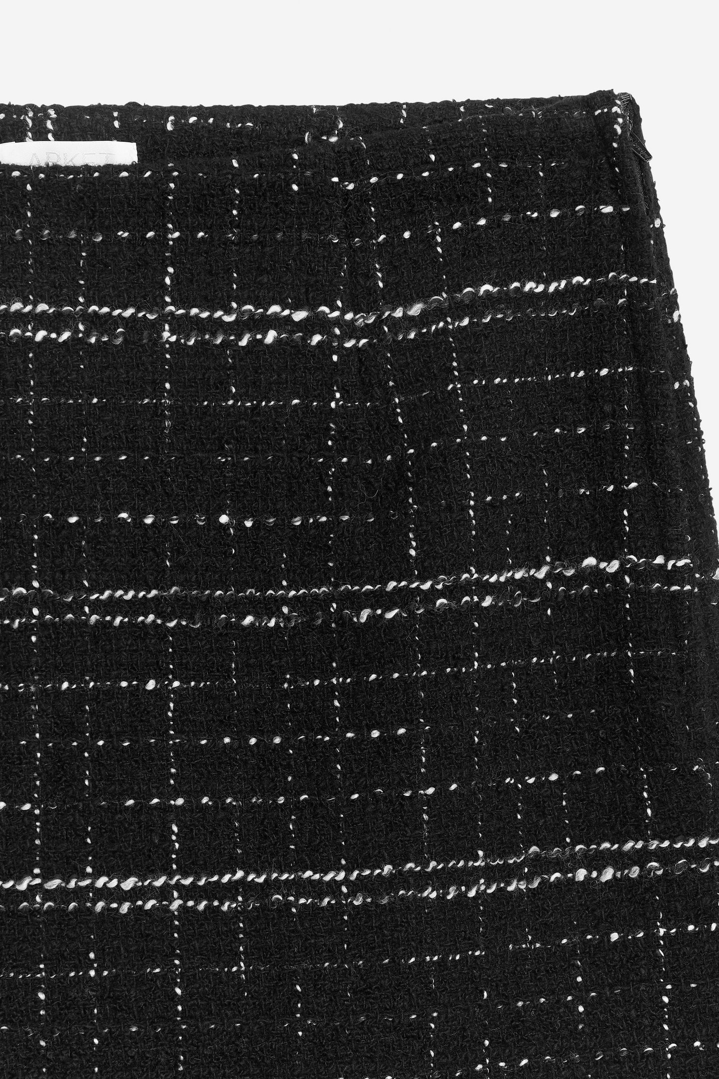 JOHN MINI BOUCLE BLACK 4