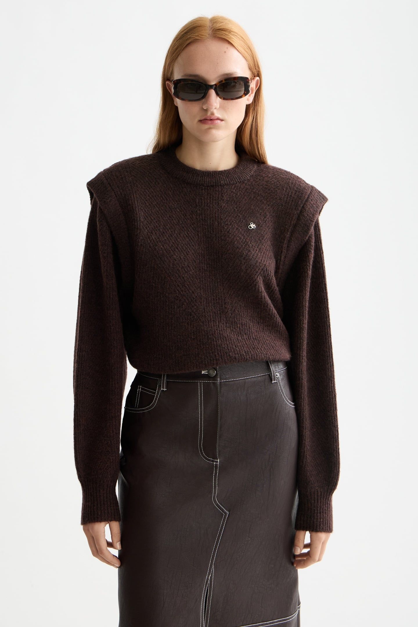 SHOULDER DETAIL CREW NECK PULLOVER CHOCOLATE PLUM 1
