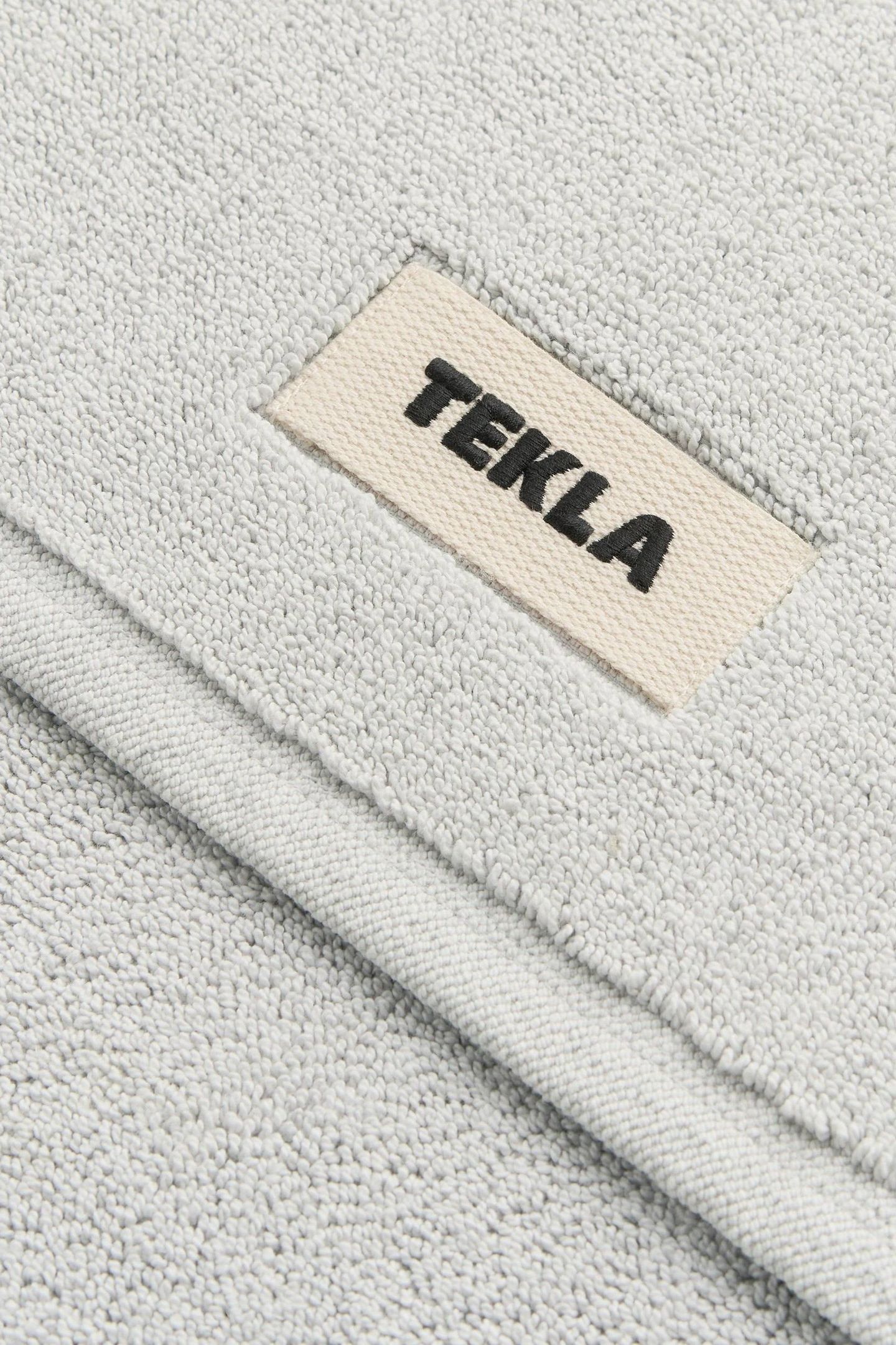 UNISEX BATH MAT LUNAR ROCK 2