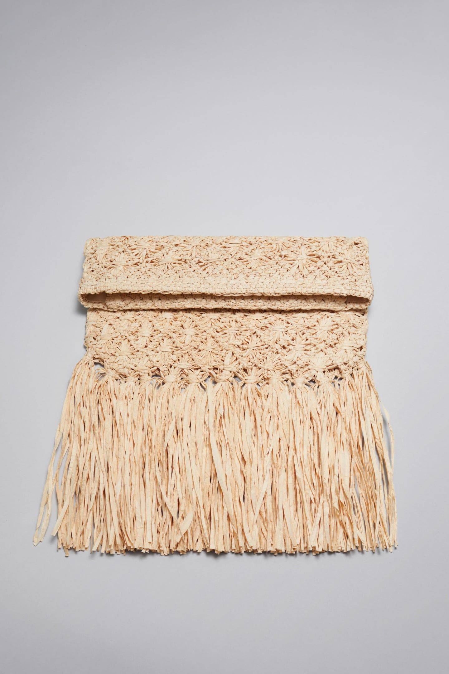 GAELE STRAW CLUTCH BEIGE 1