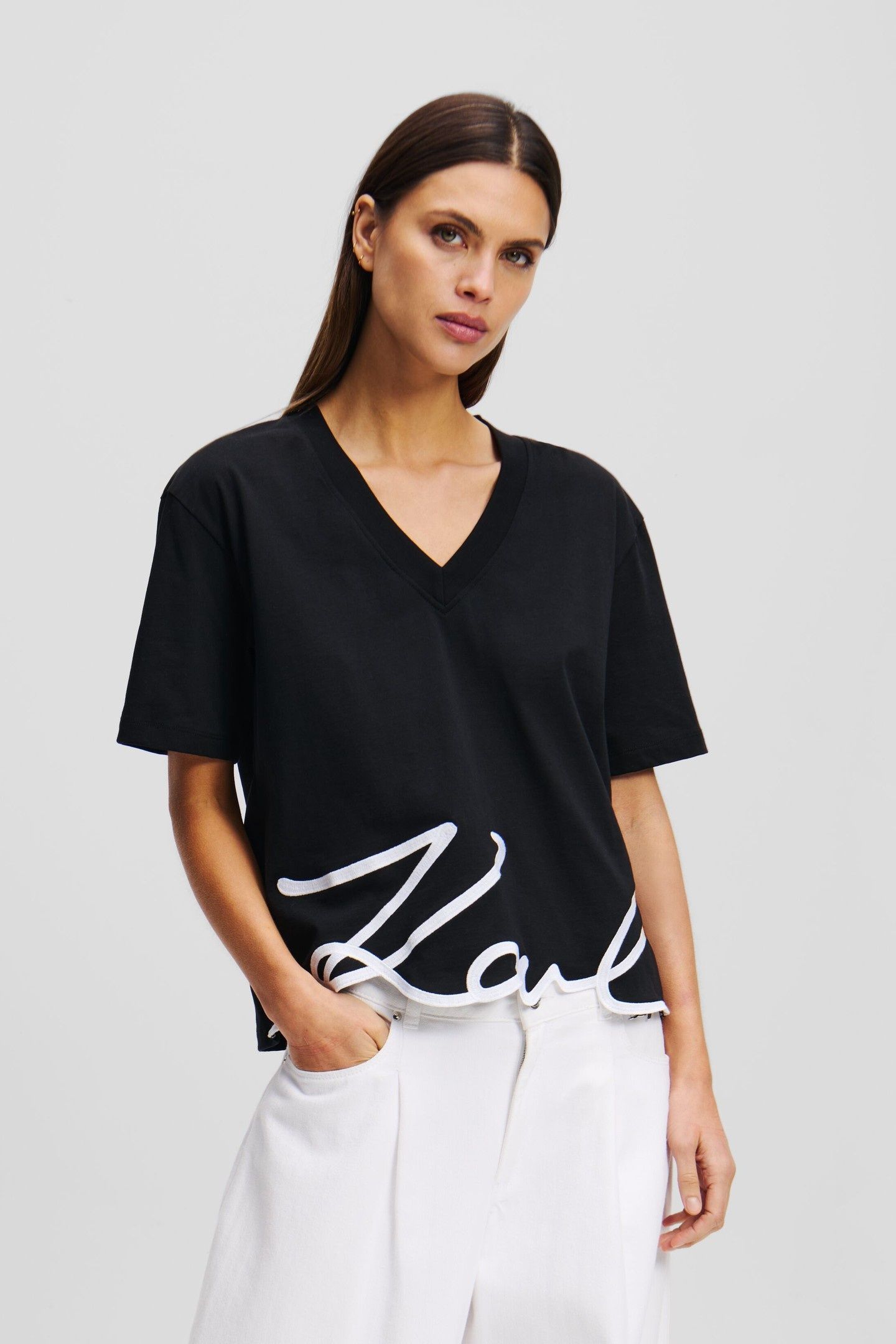 KARL SIGNATURE HEM V-NECK TSHIRT BLACK 1