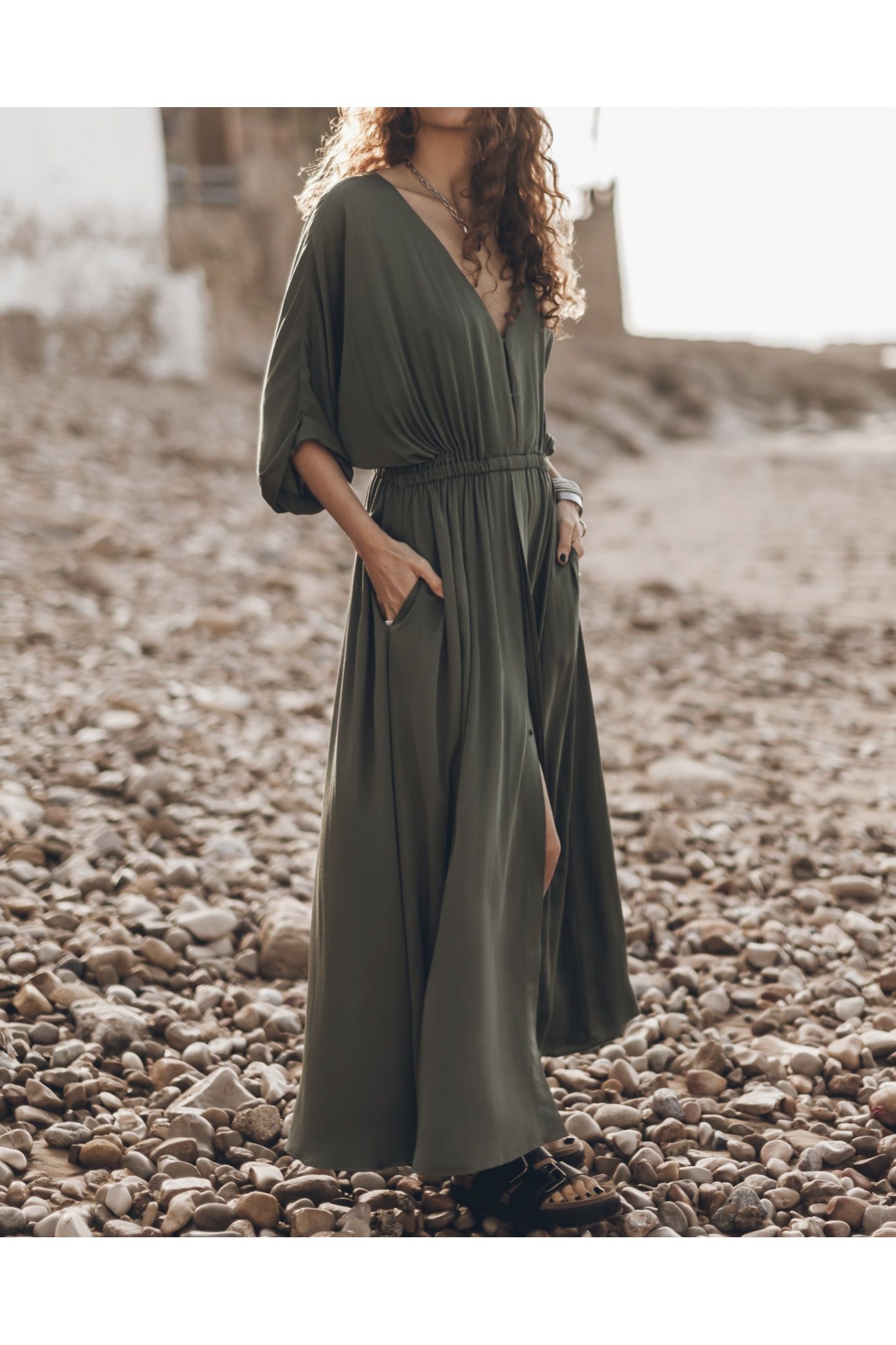 THE GREEN LONG CHILL DRESS 3