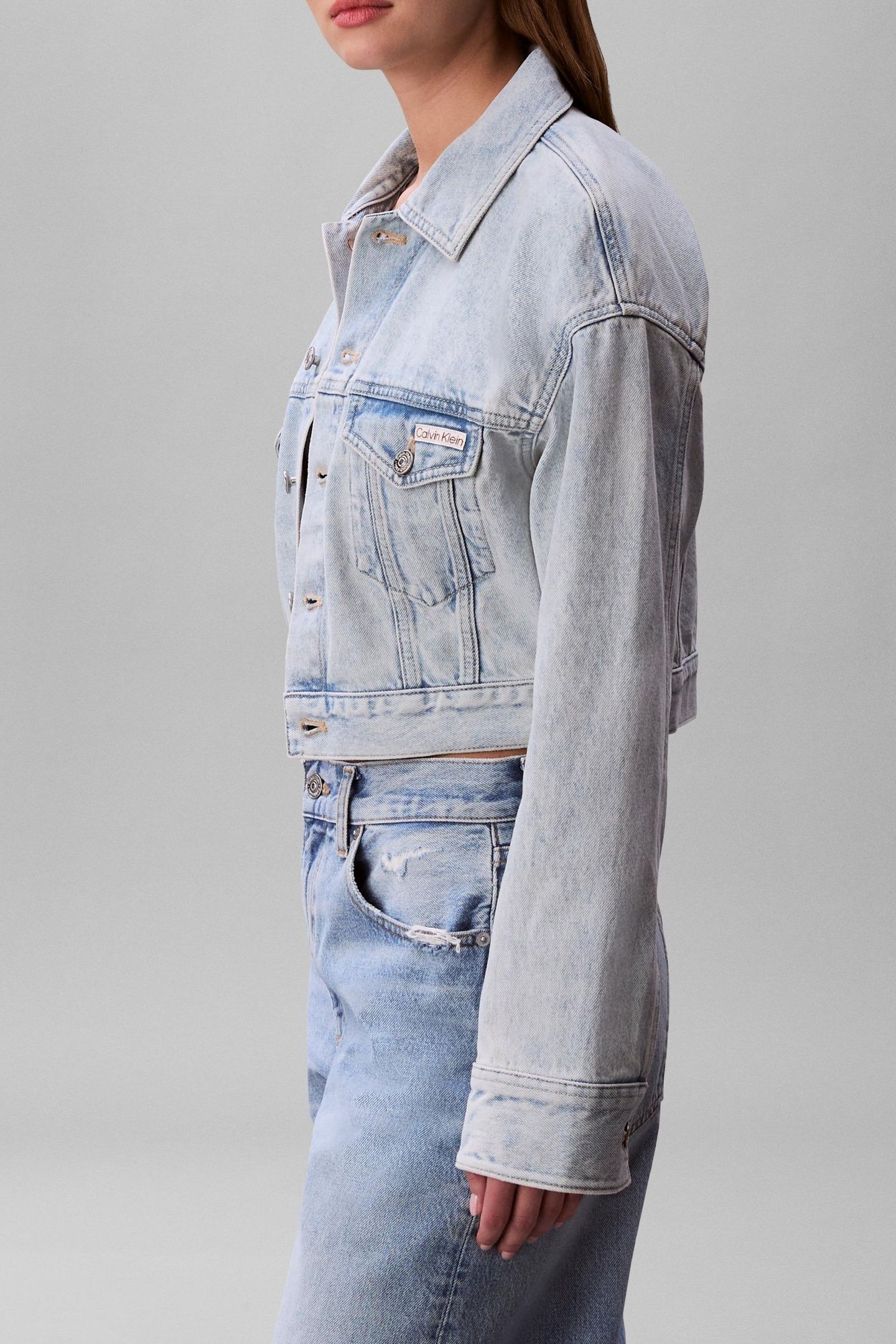 DENIM CROPPED TRUCKER JACKET BLEACHED BLUE 5