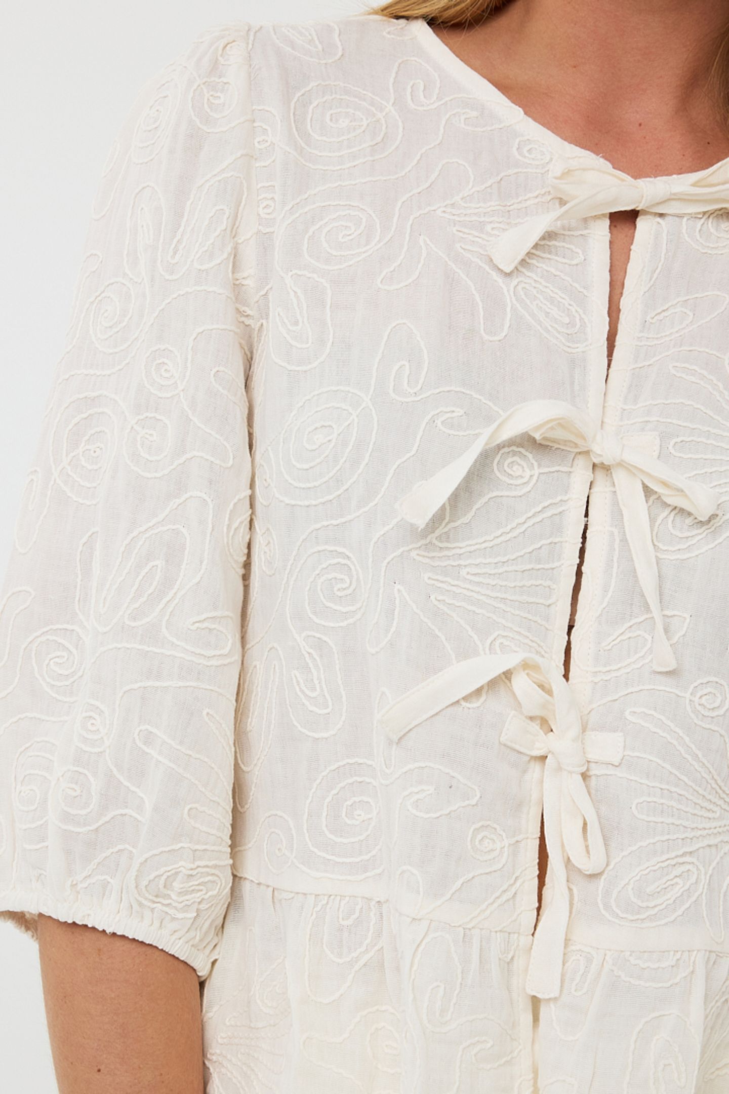 BLOUSE 3D EMBROIDERY LIGHT SAND 7