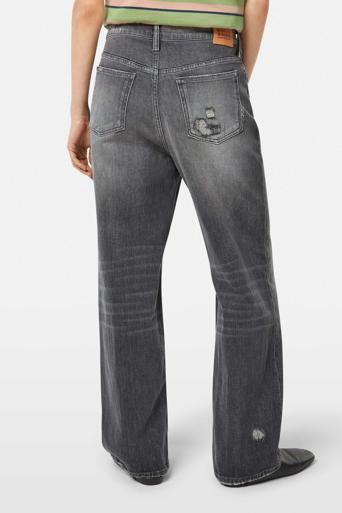 THE DEEP LOOSE JEANS — SHORESIDE 3