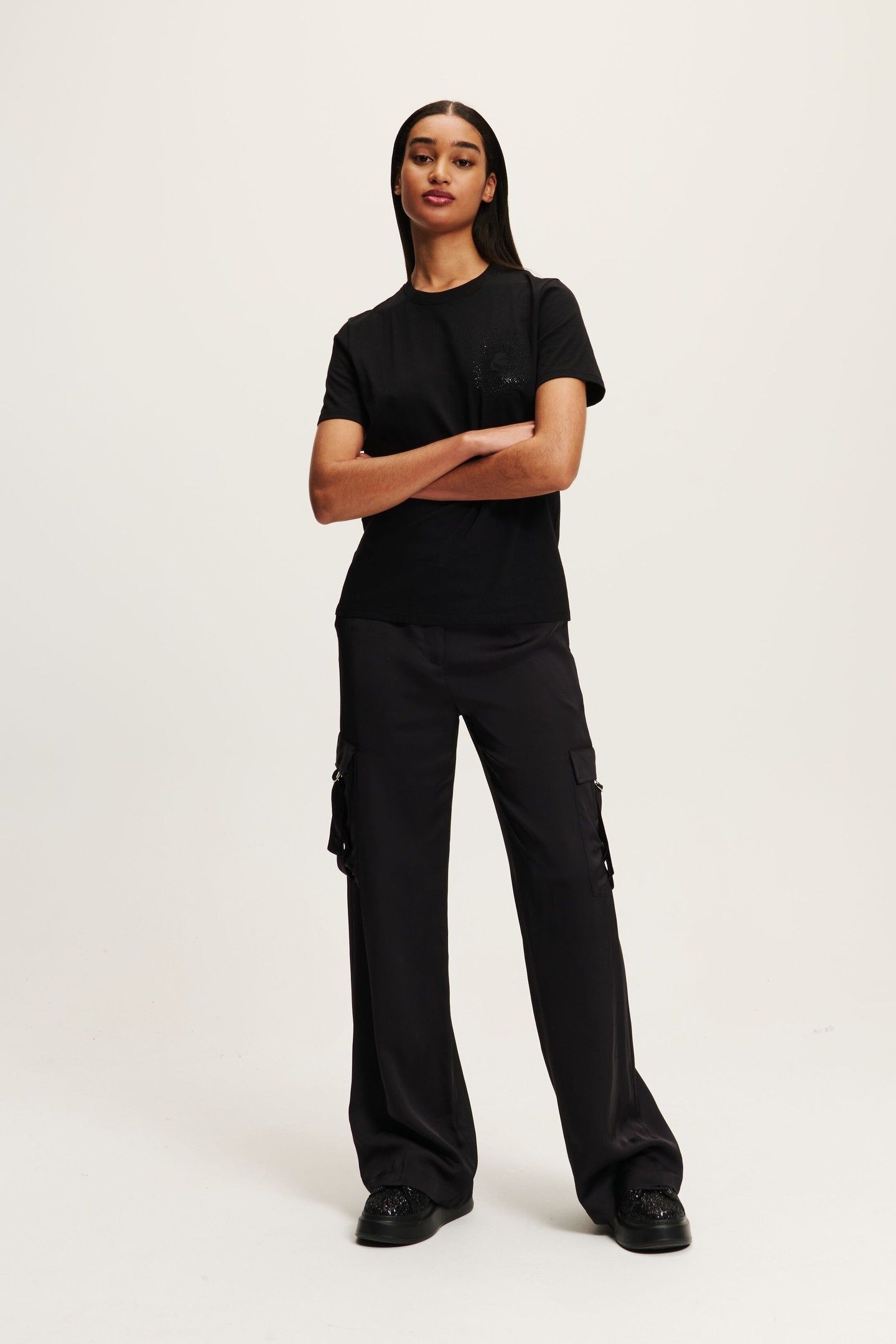KAMEO RHINESTONE T-SHIRT BLACK 5