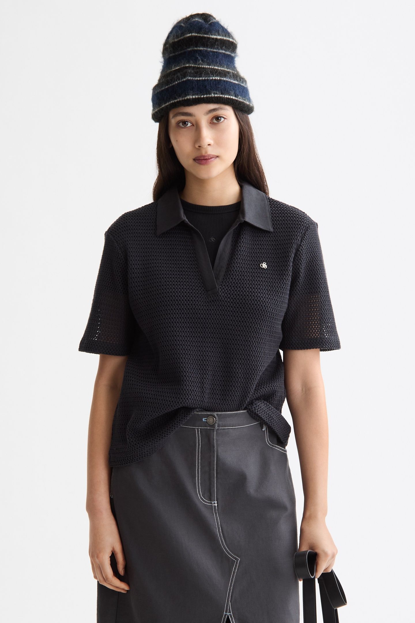 CROCHET POLO CHARCOAL ART 1