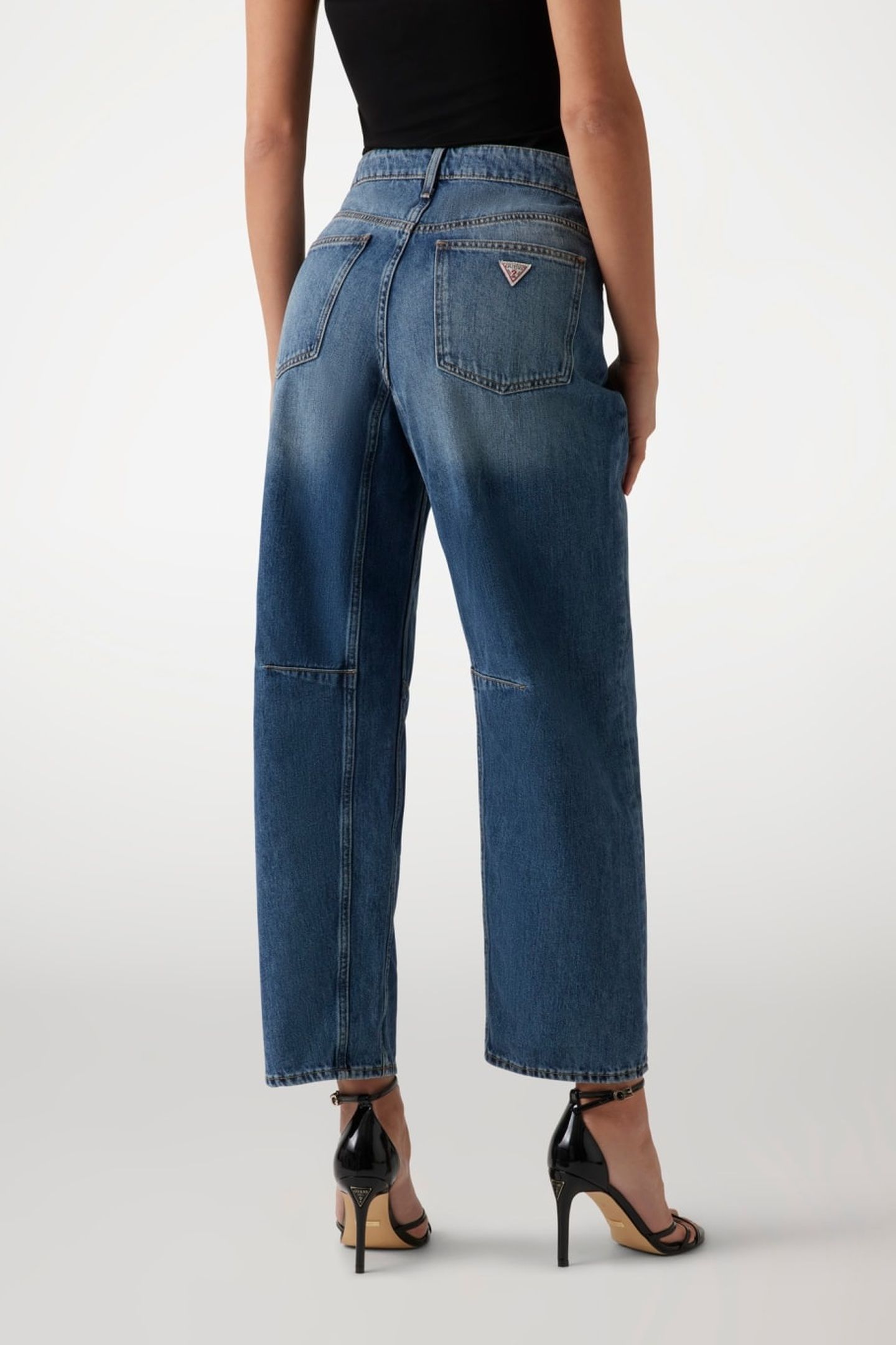 GUESS ECO BARREL FIT ASHTIN 2