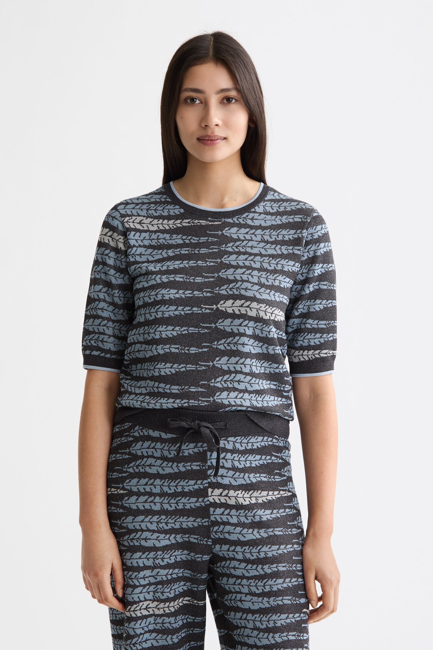 LUREX JACQUARD KNITTED TEE CHARCOAL ART 2