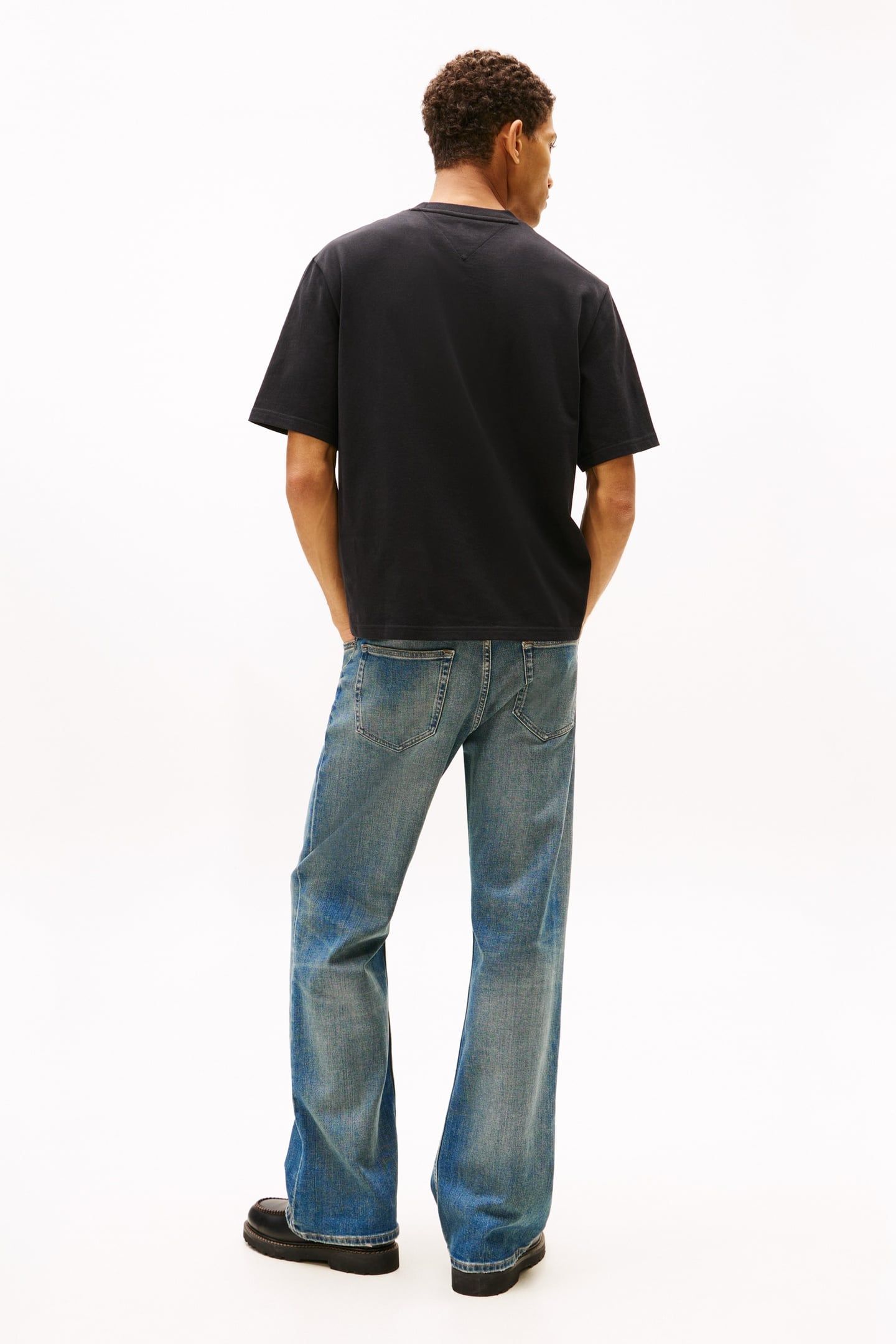 TJM 90S DISTRESSED T-SHIRT BLACK 2