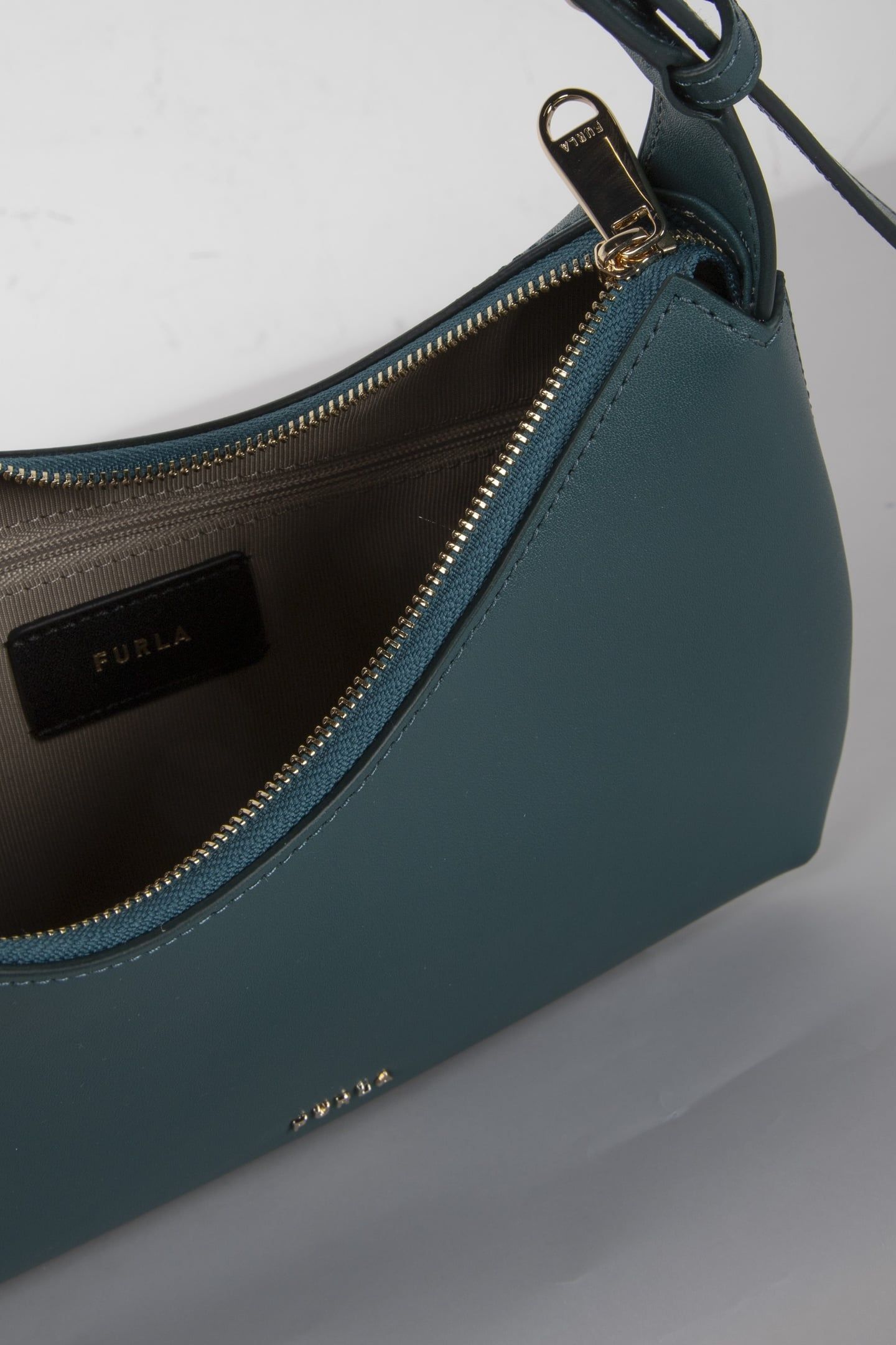 FEBE SMALL HOBO TEAL 5