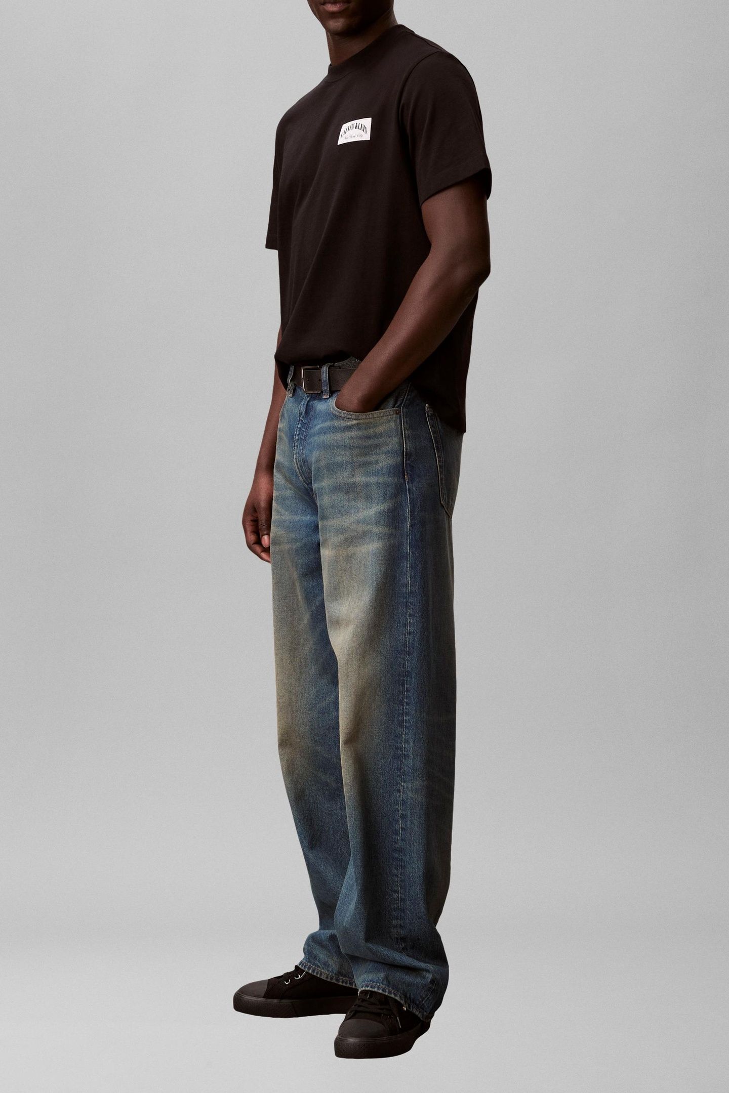 SS 20S EASY COLLEGIA TEE BLACK 4