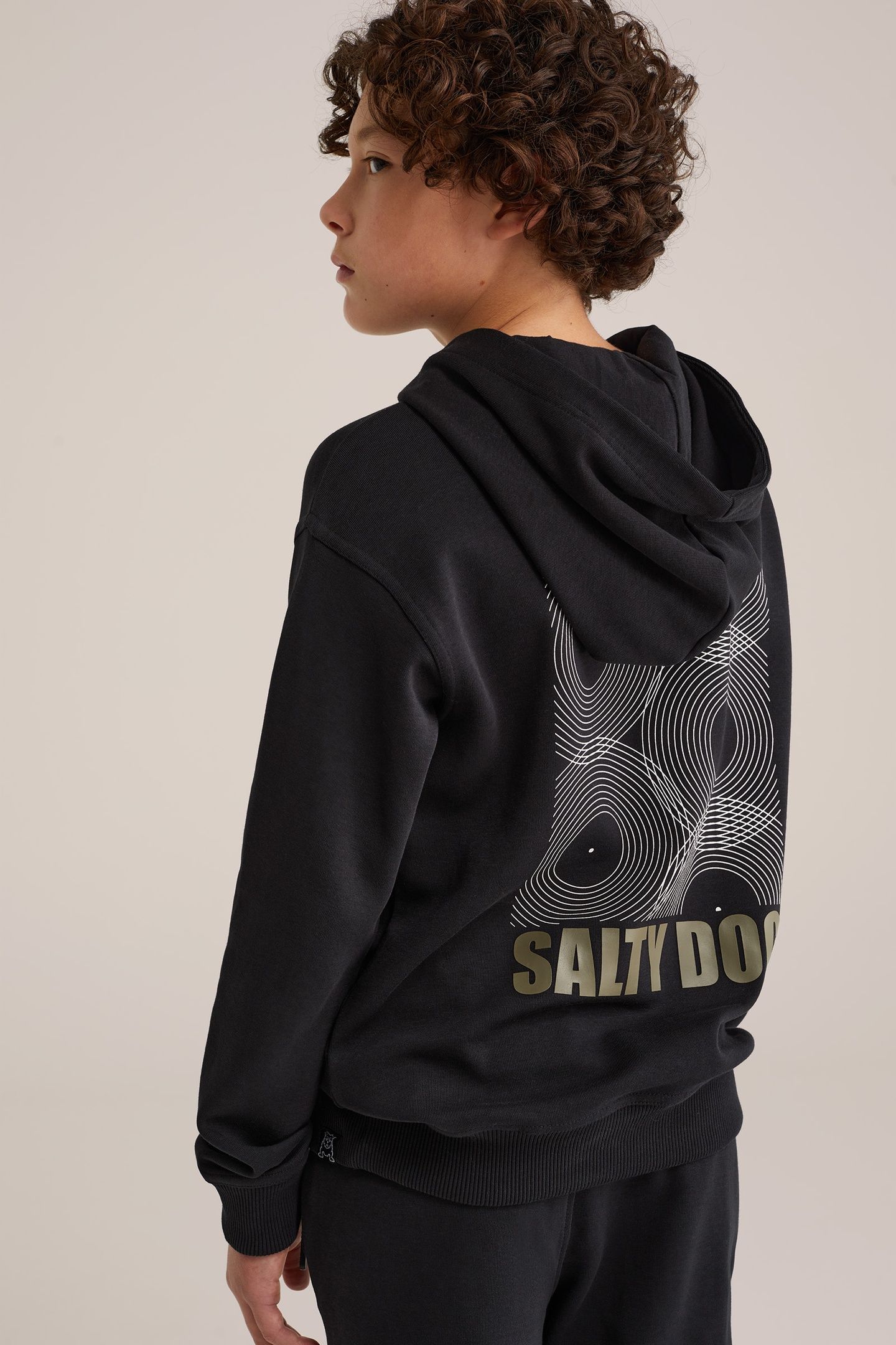 SWEATER BLACK 2