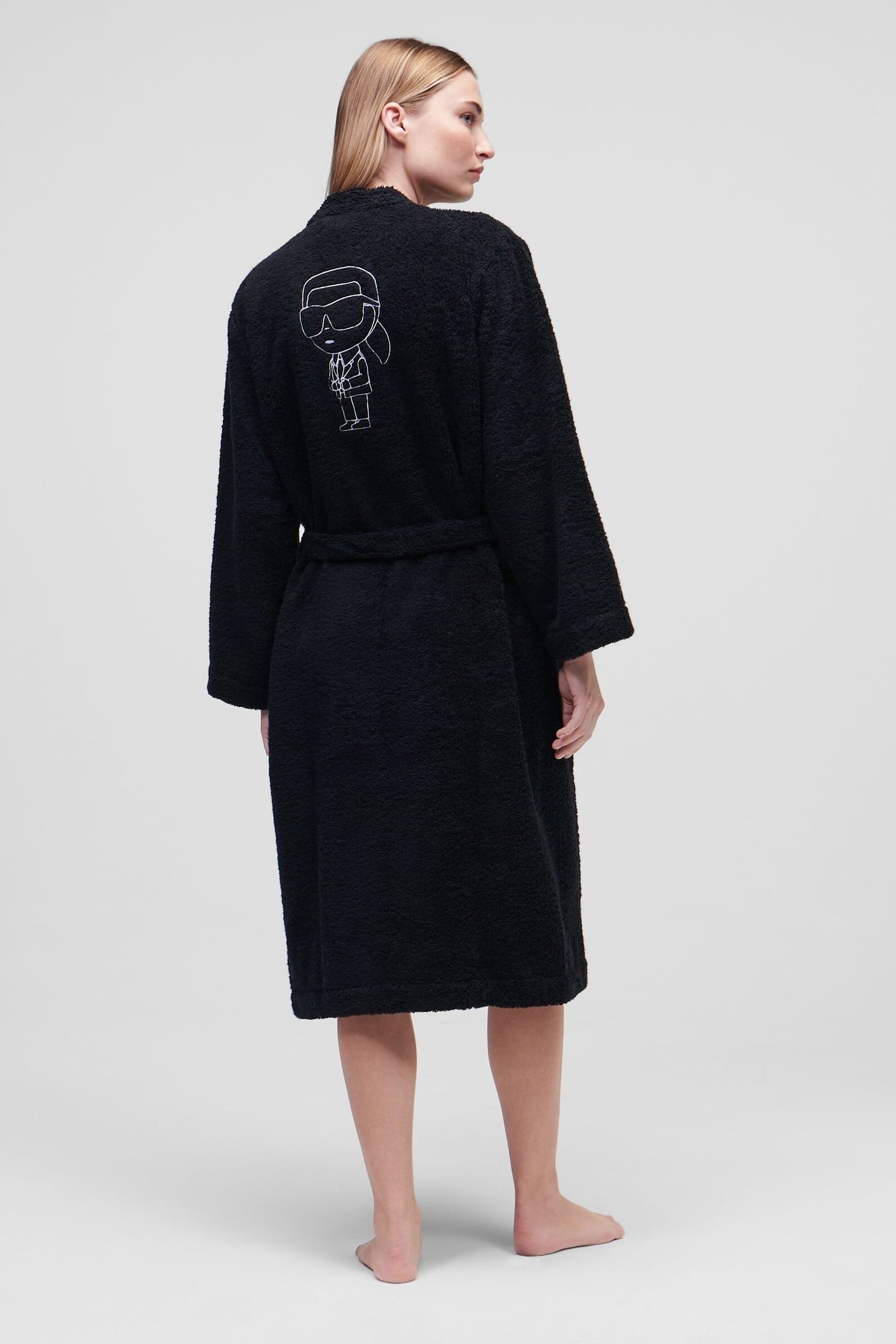 IKONIK 2.0 BATHROBE BLACK 2