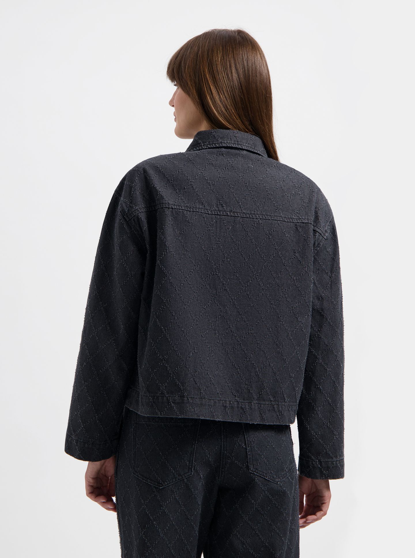 NOUS SOMMES LABELS – TAMMIE DENIM JACKET BLACK 4