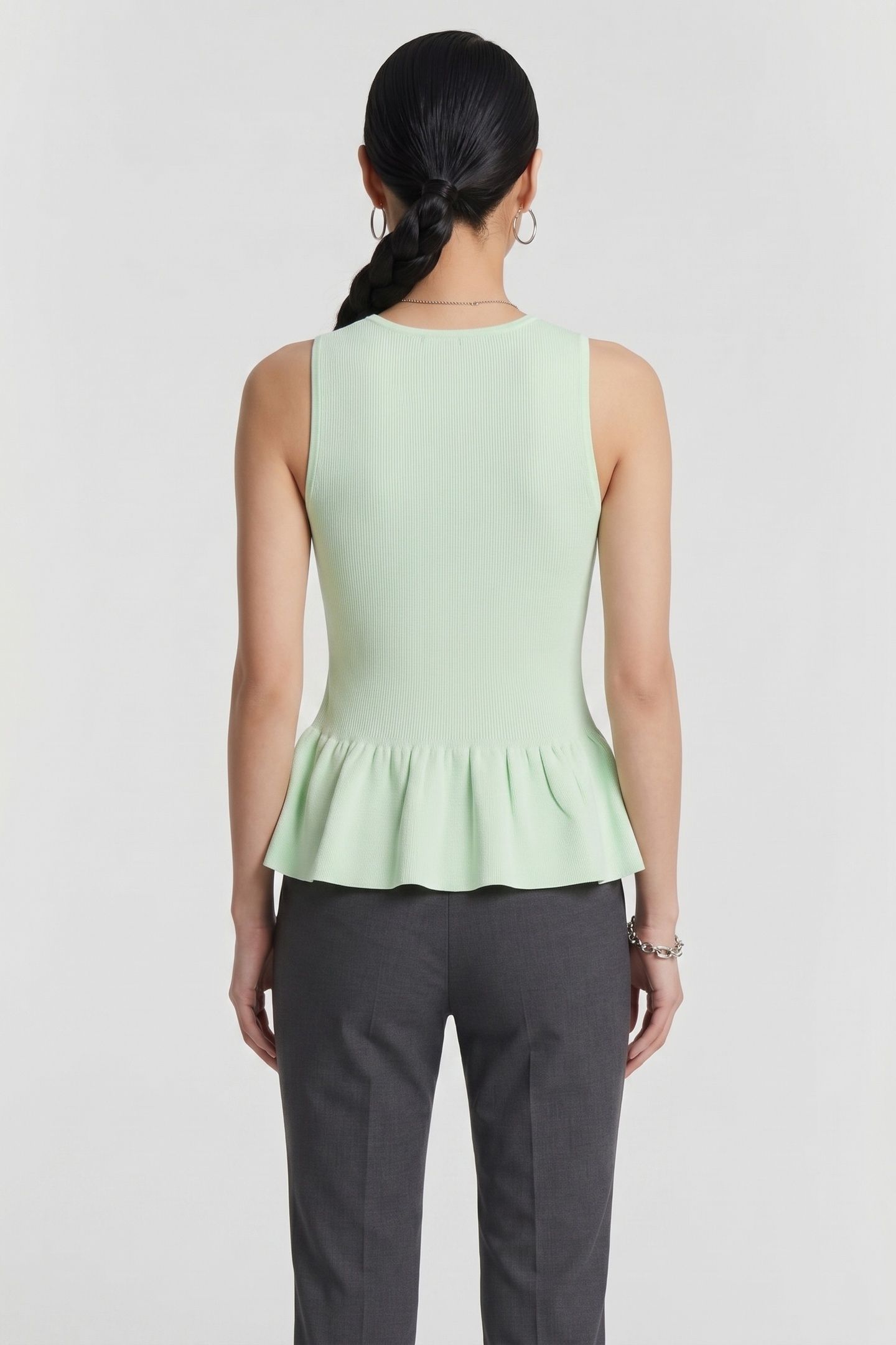 SLEEVELESS KNIT TOP SPRAY 2