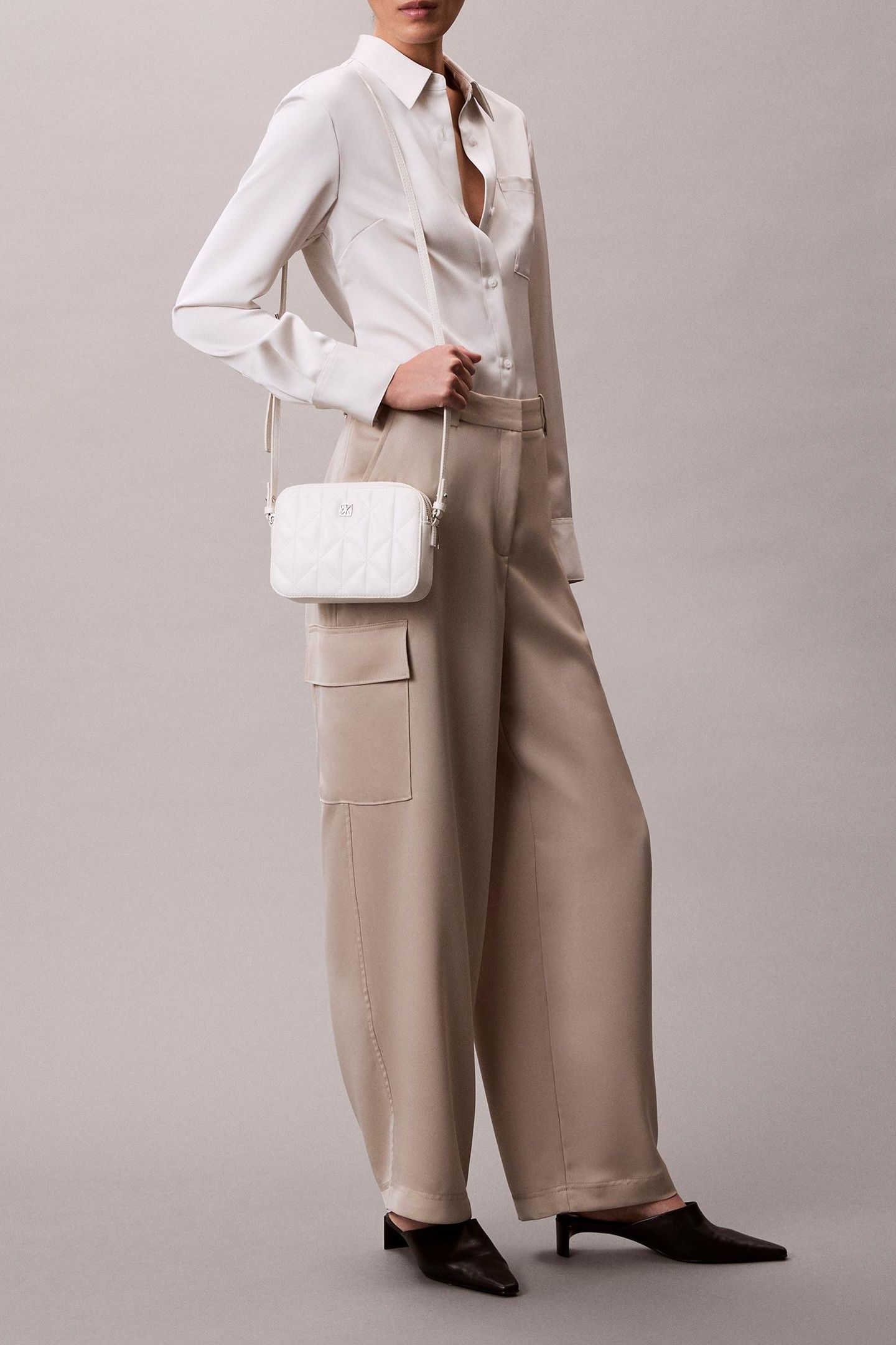 QUILTED CAMERA BAG LILY WHITE 1