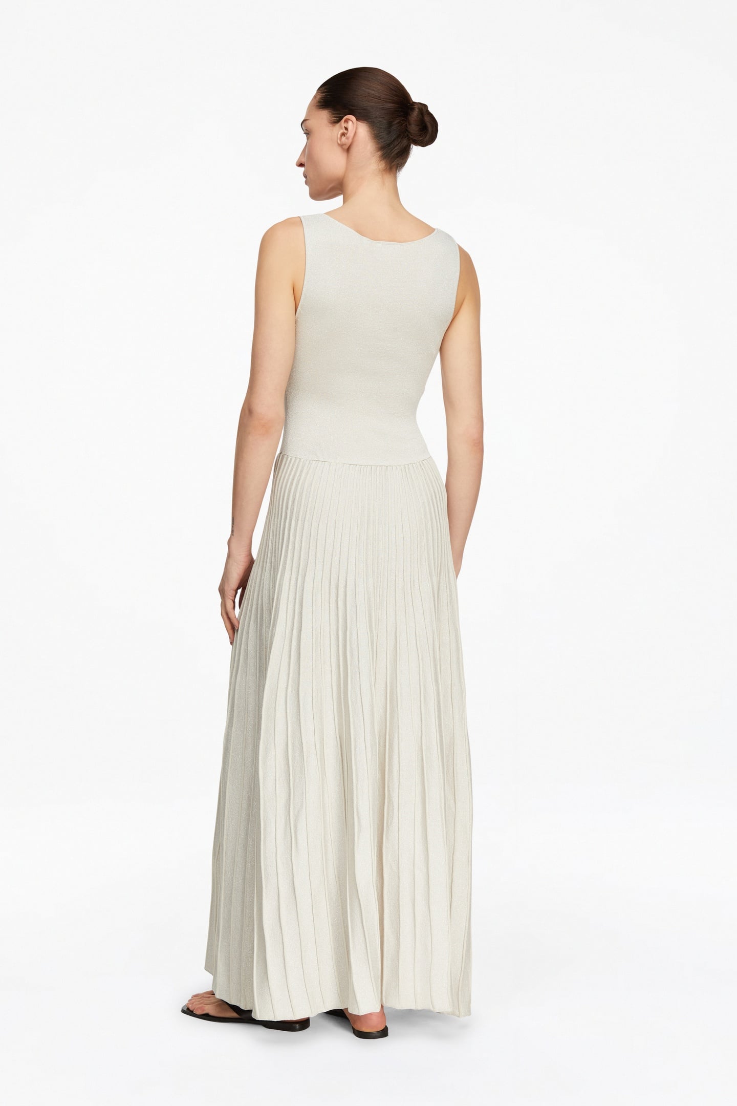 COMMA DRESSES BEIGE 2